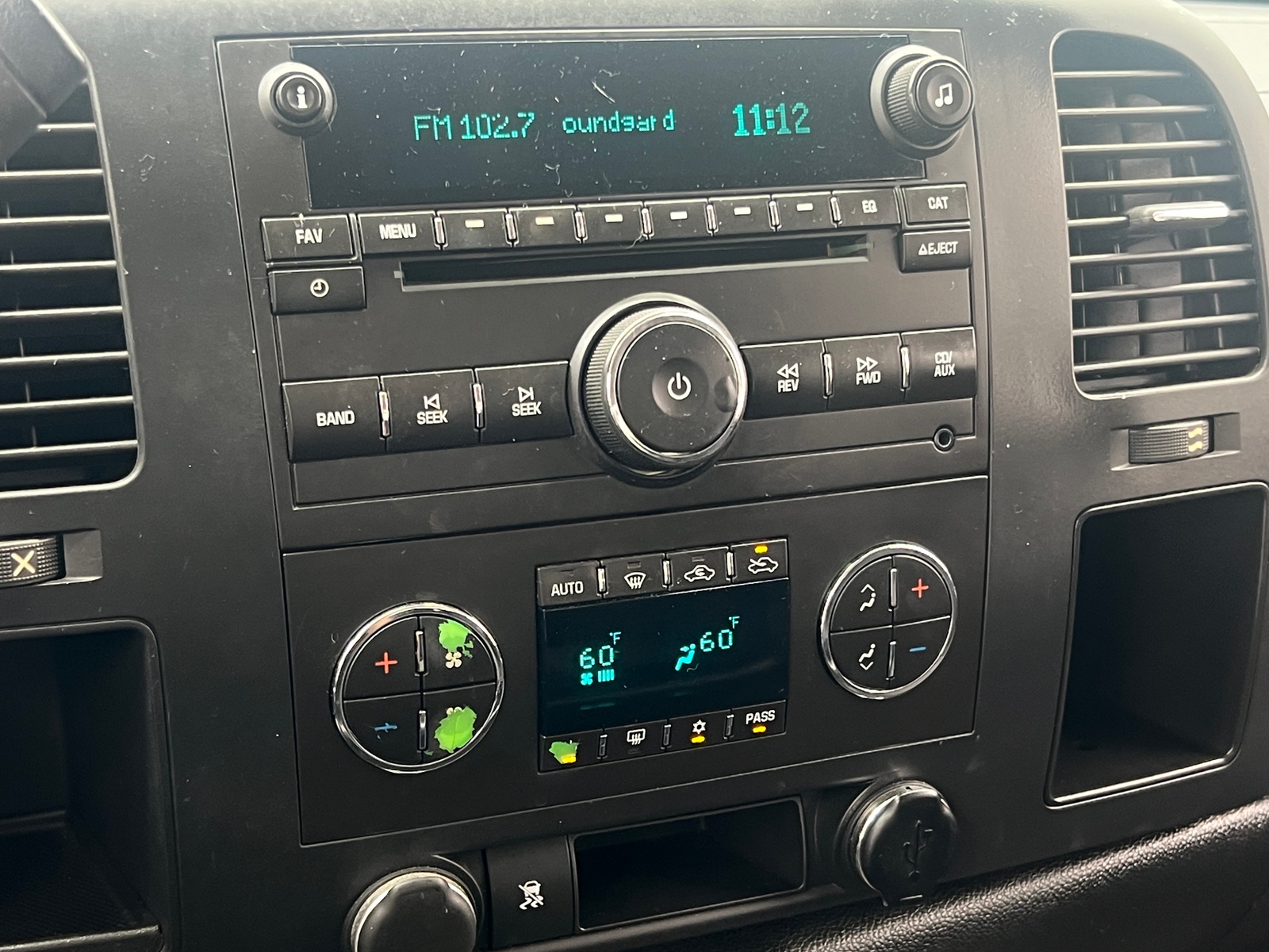 Thumbnail: 2010 Chevrolet Silverado 1500 - 4