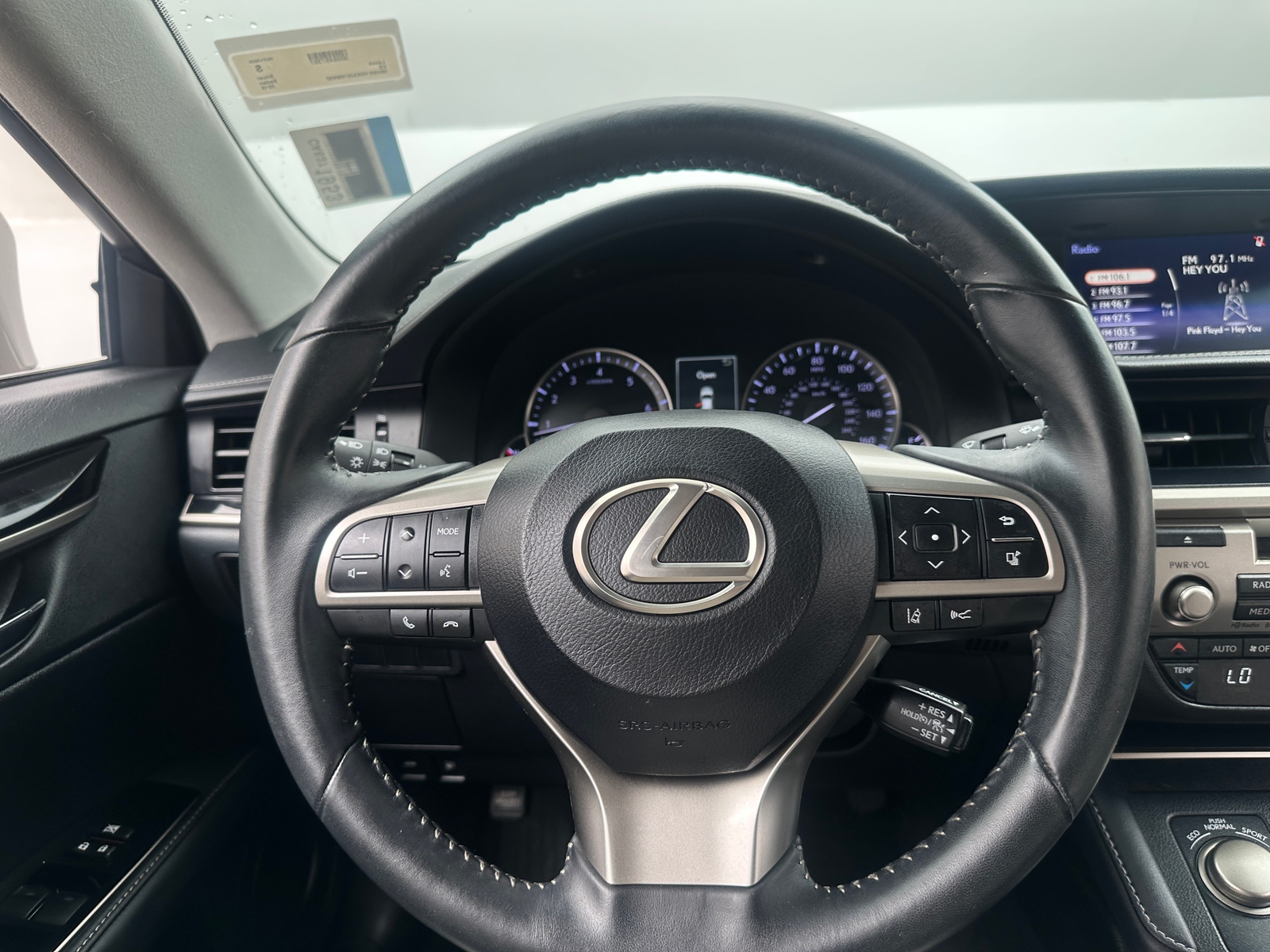 Thumbnail: 2018 Lexus ES - 5