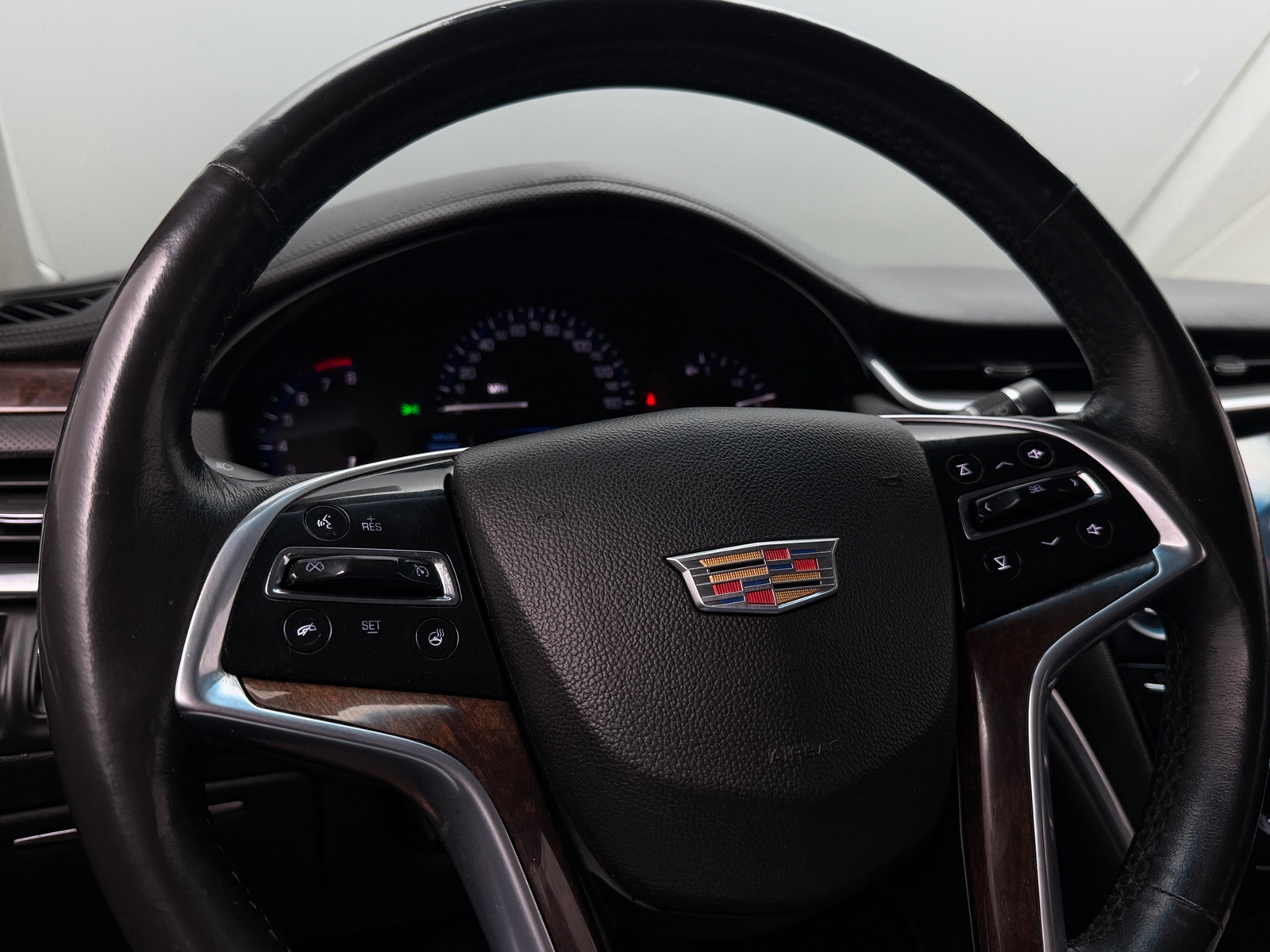 Thumbnail: 2016 Cadillac XTS - 4