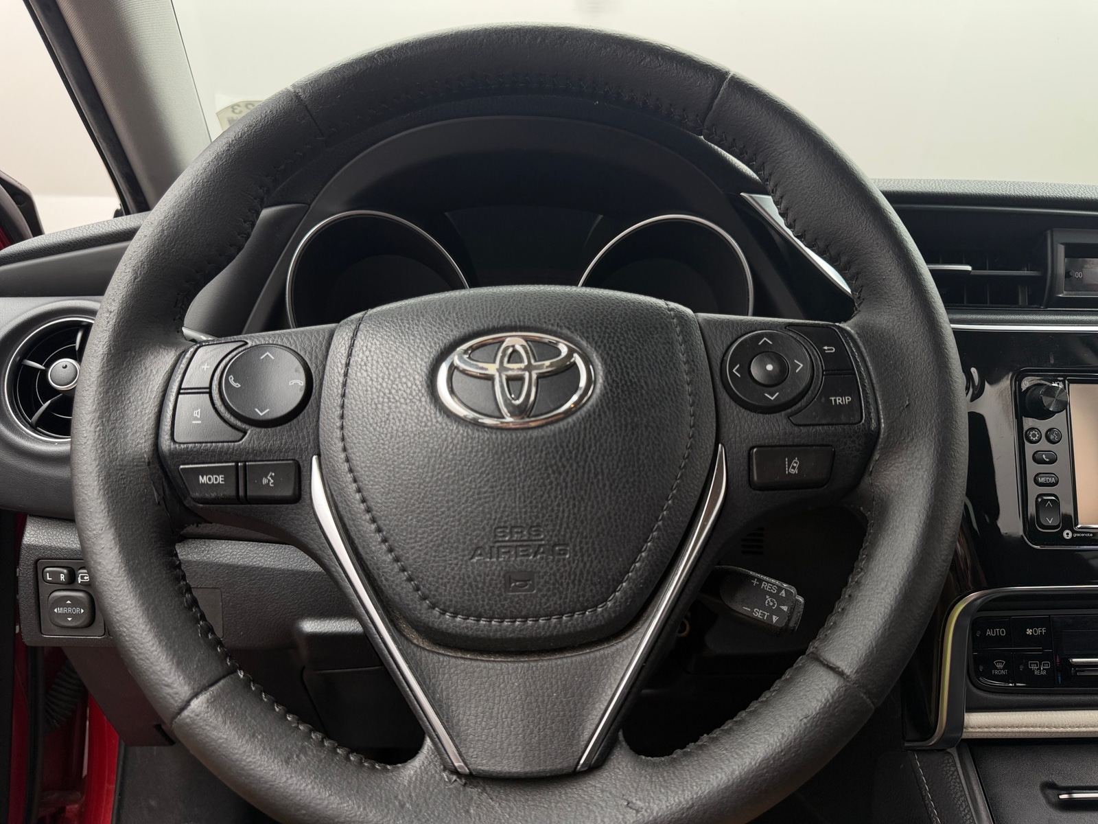 Thumbnail: 2017 Toyota Corolla iM - 5