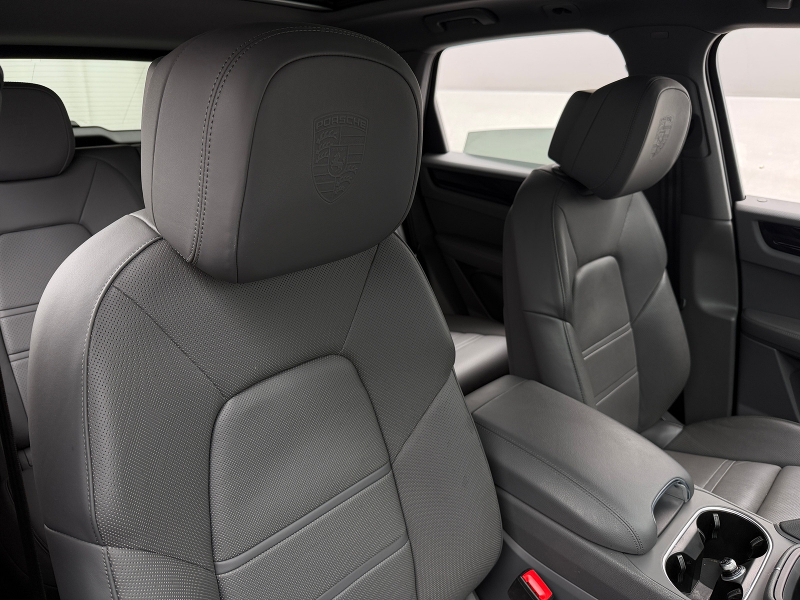 Thumbnail: 2023 Porsche Cayenne - 2