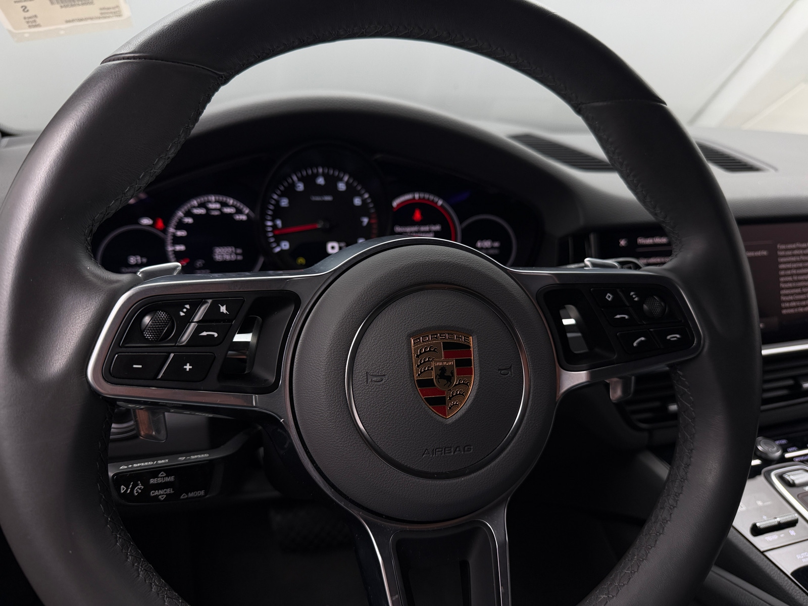 Thumbnail: 2023 Porsche Cayenne - 5