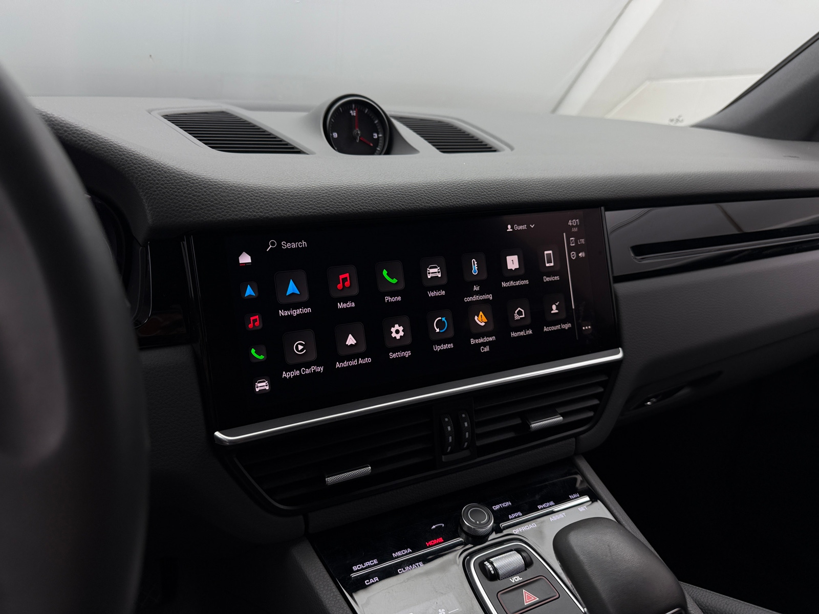 Thumbnail: 2023 Porsche Cayenne - 4