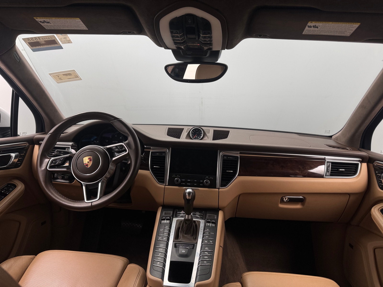 Thumbnail: 2017 Porsche Macan - 3