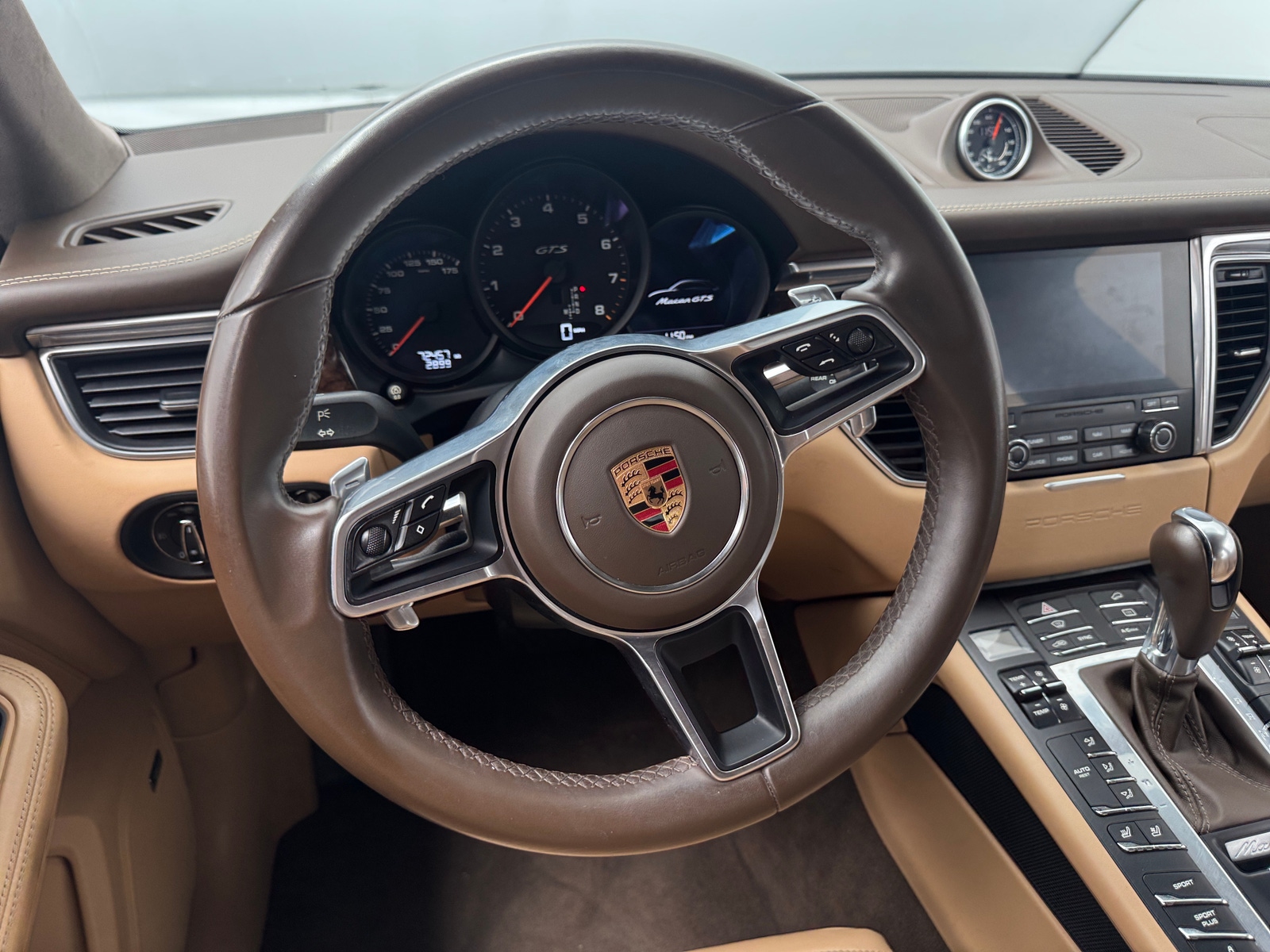 Thumbnail: 2017 Porsche Macan - 5