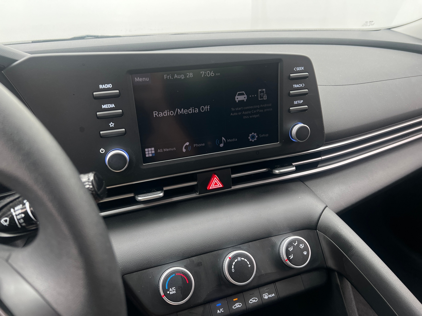 Thumbnail: 2025 Hyundai Elantra - 4