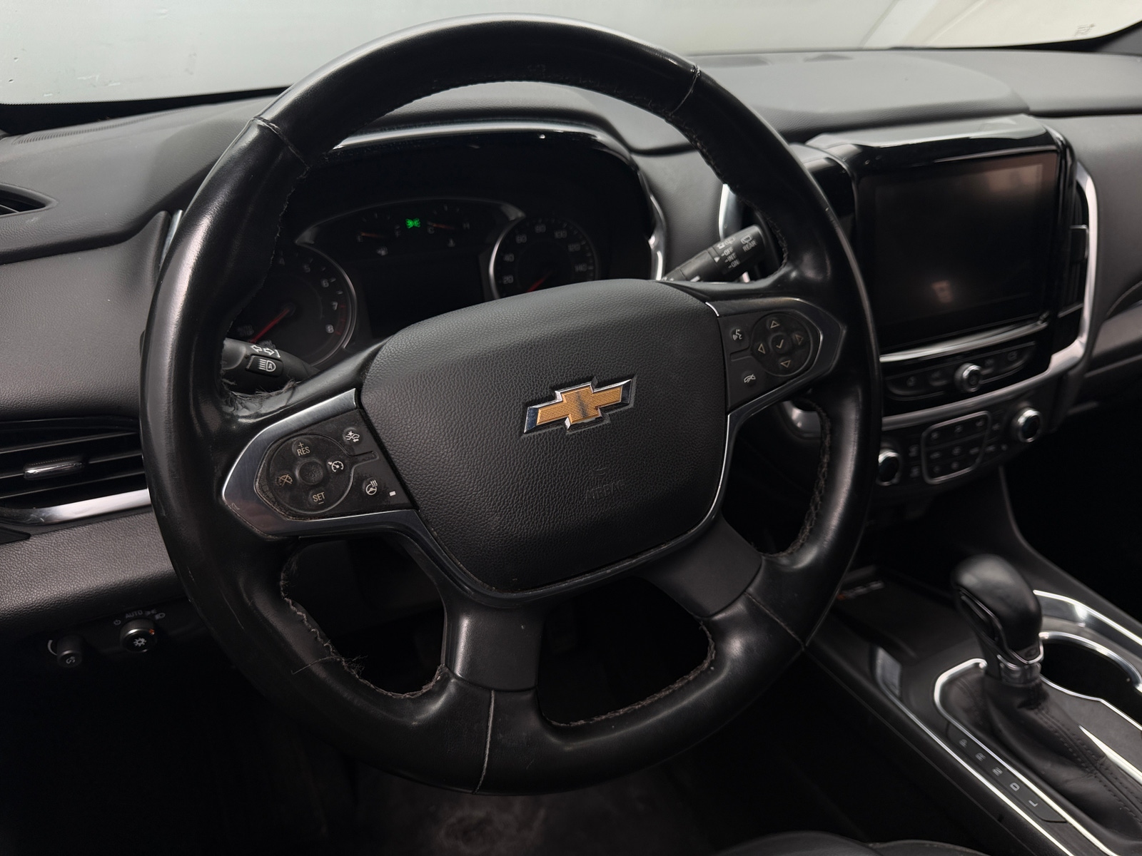 Thumbnail: 2023 Chevrolet Traverse - 4