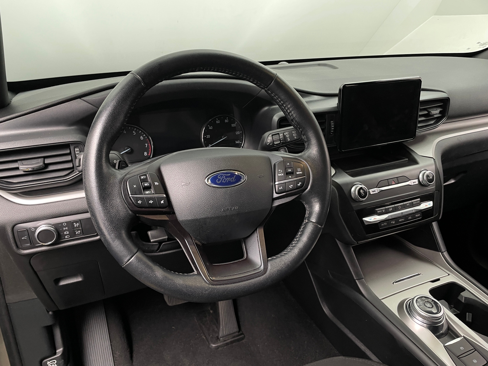 Thumbnail: 2020 Ford Explorer - 5