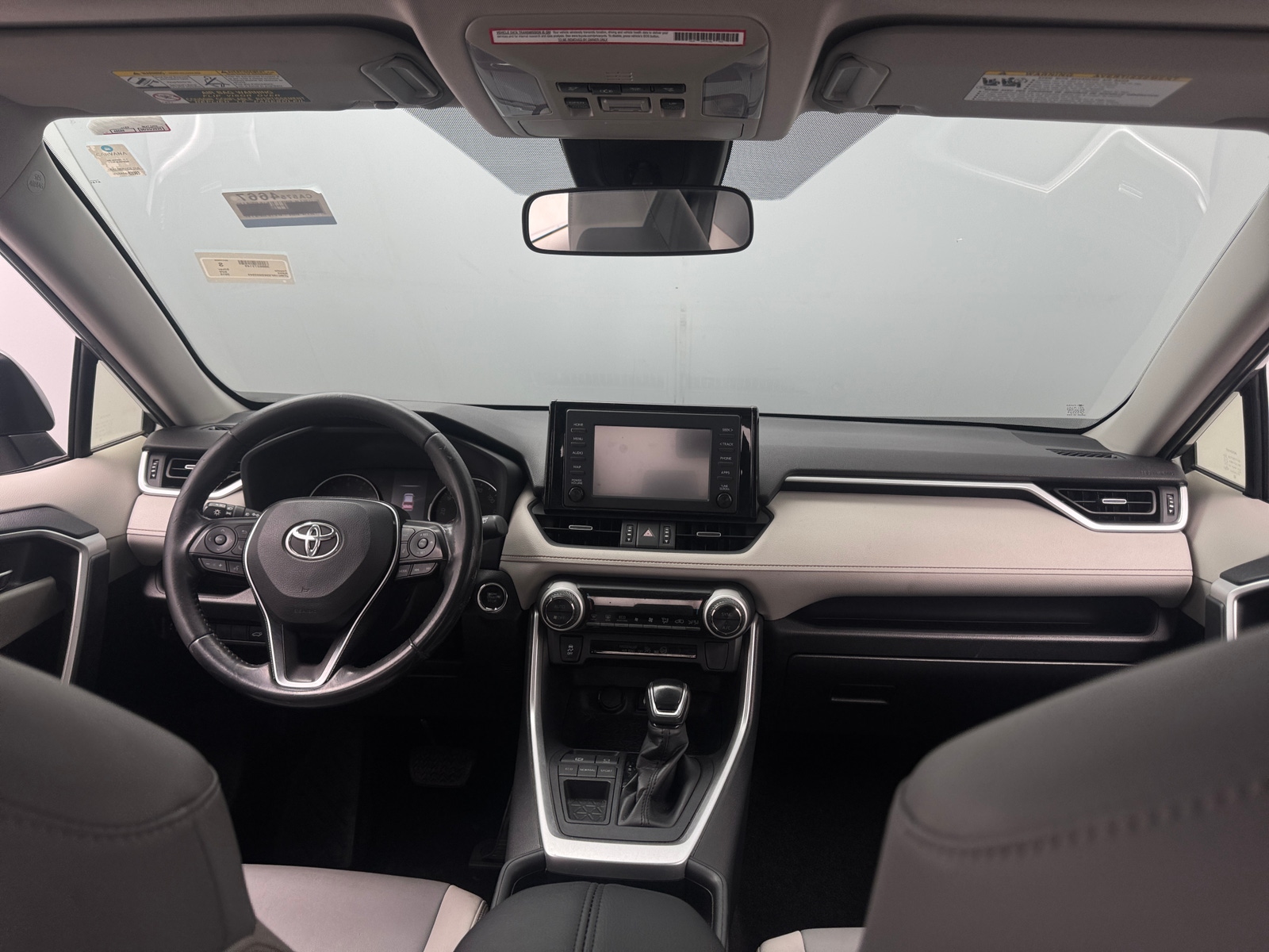 Thumbnail: 2019 Toyota RAV4 - 3