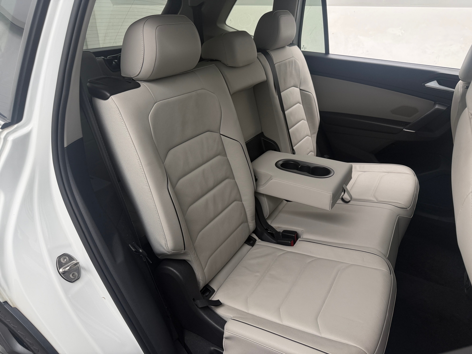 Thumbnail: 2018 Volkswagen Tiguan - 6