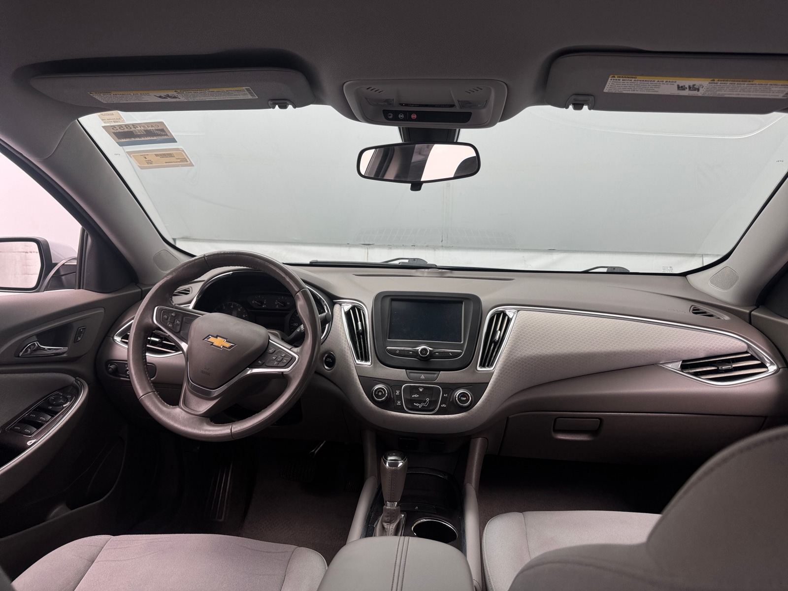 Thumbnail: 2018 Chevrolet Malibu - 3