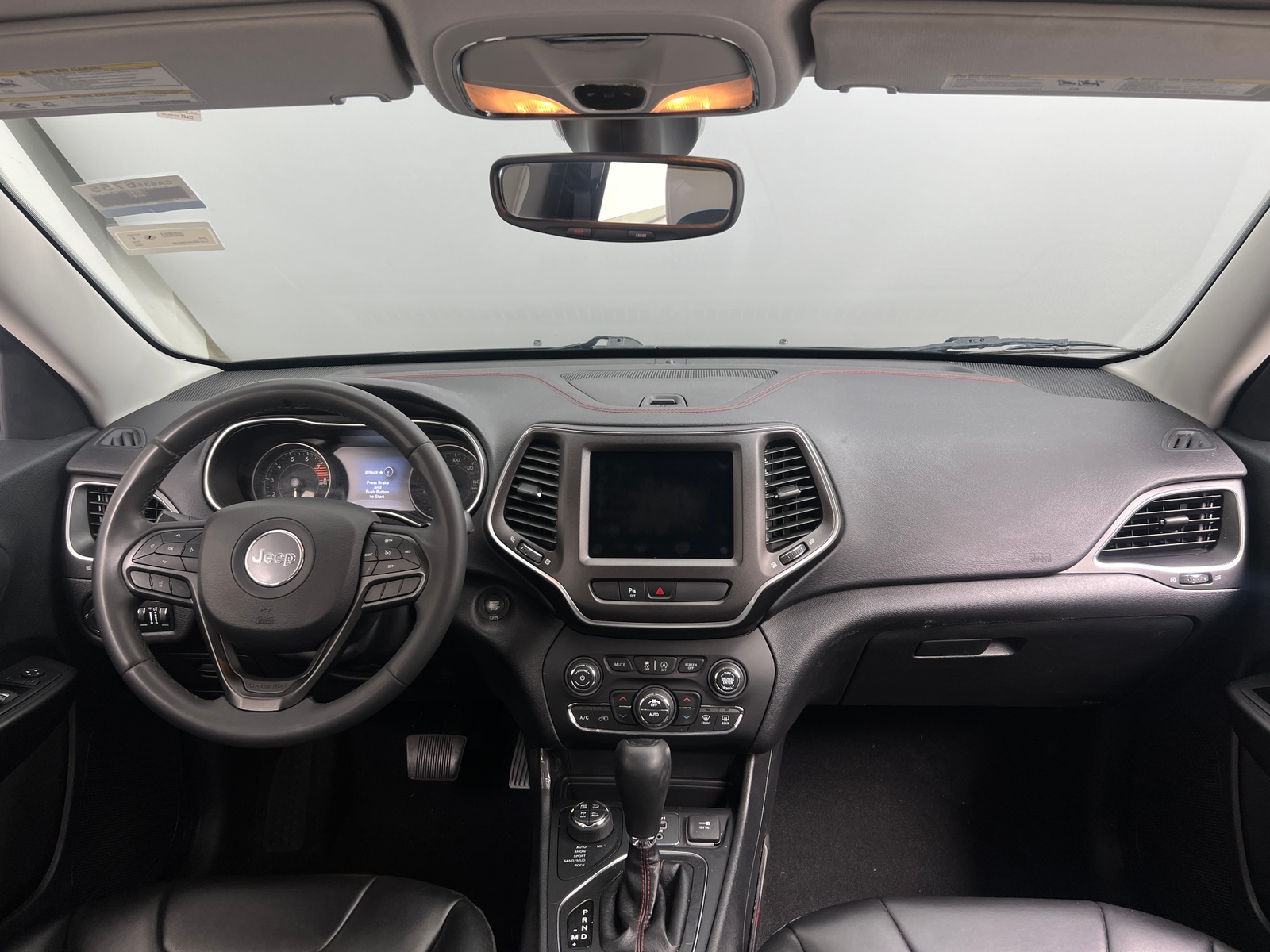 Thumbnail: 2020 Jeep Cherokee - 3