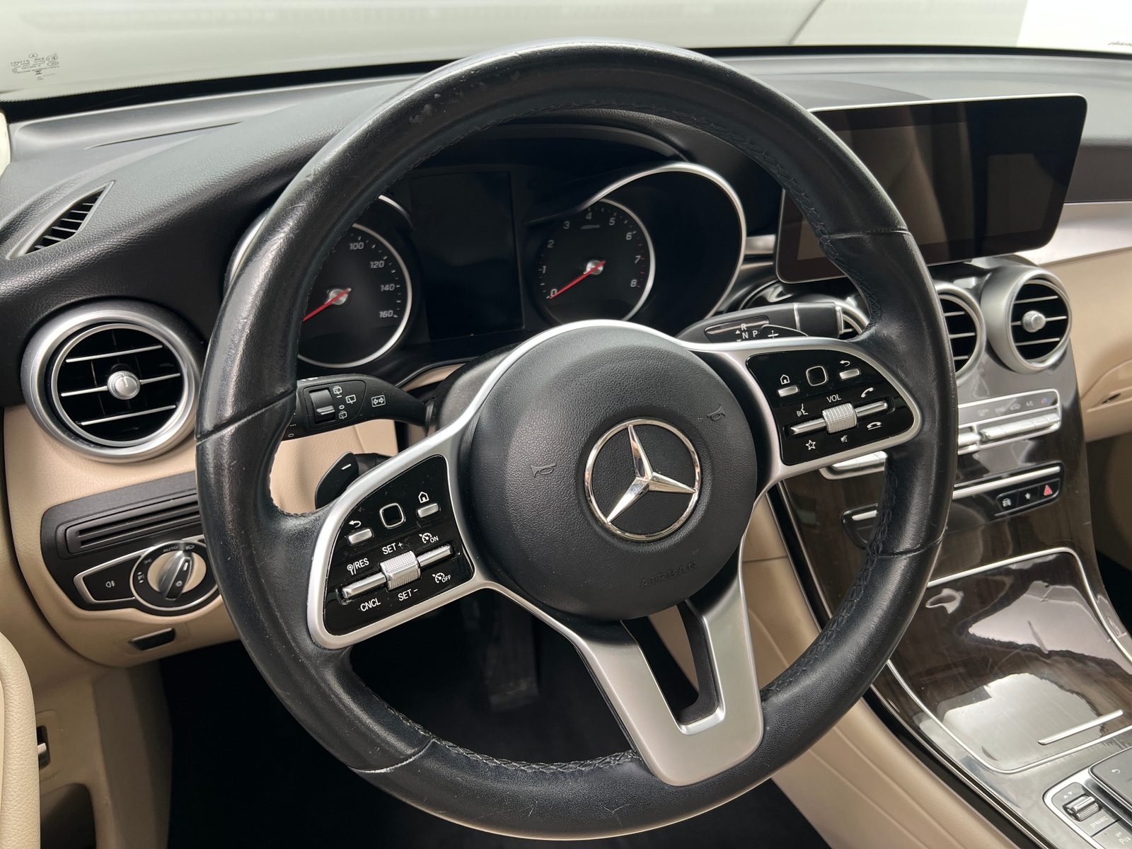 Thumbnail: 2022 Mercedes-Benz GLC - 4