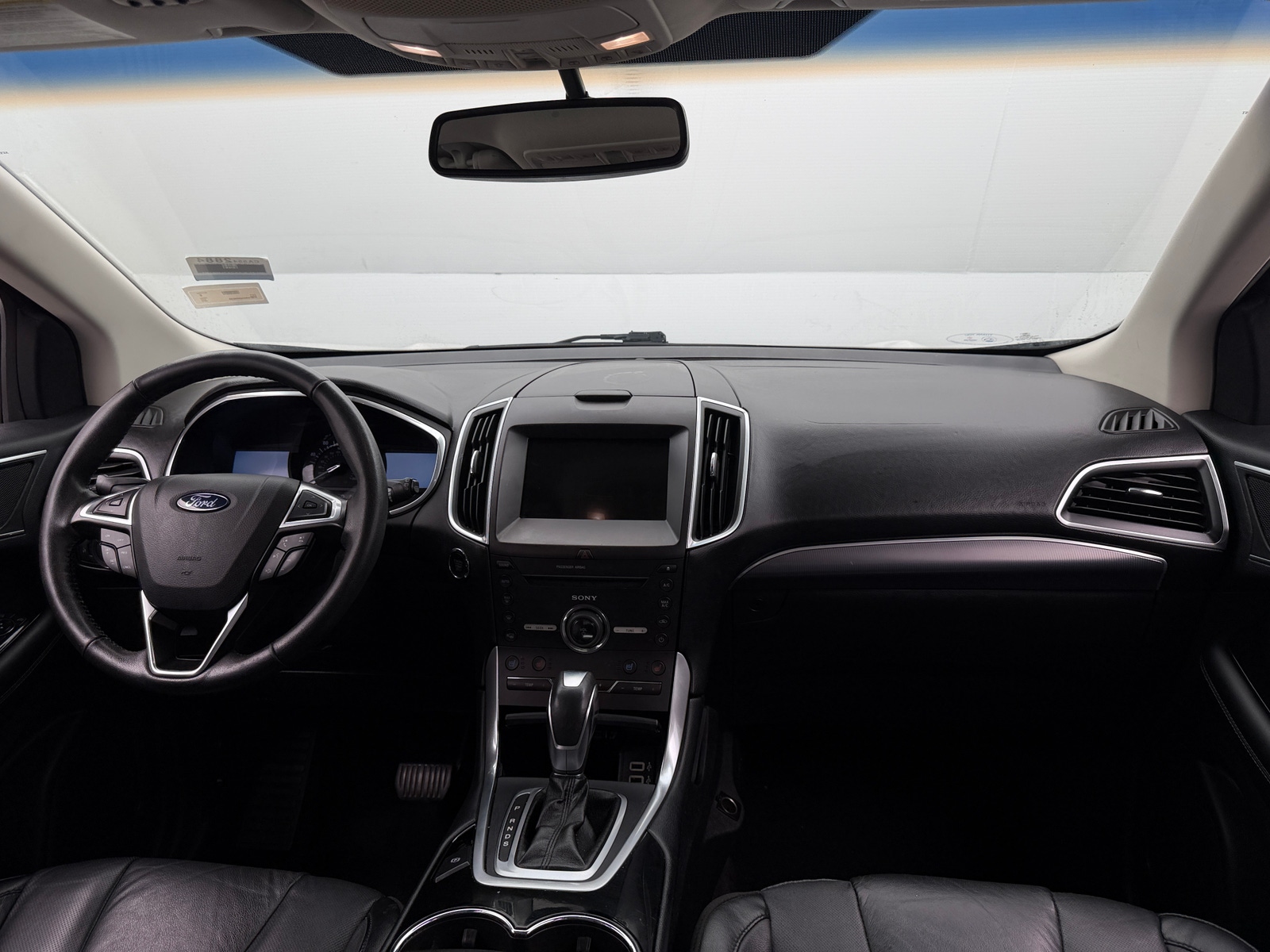 Thumbnail: 2016 Ford Edge - 2