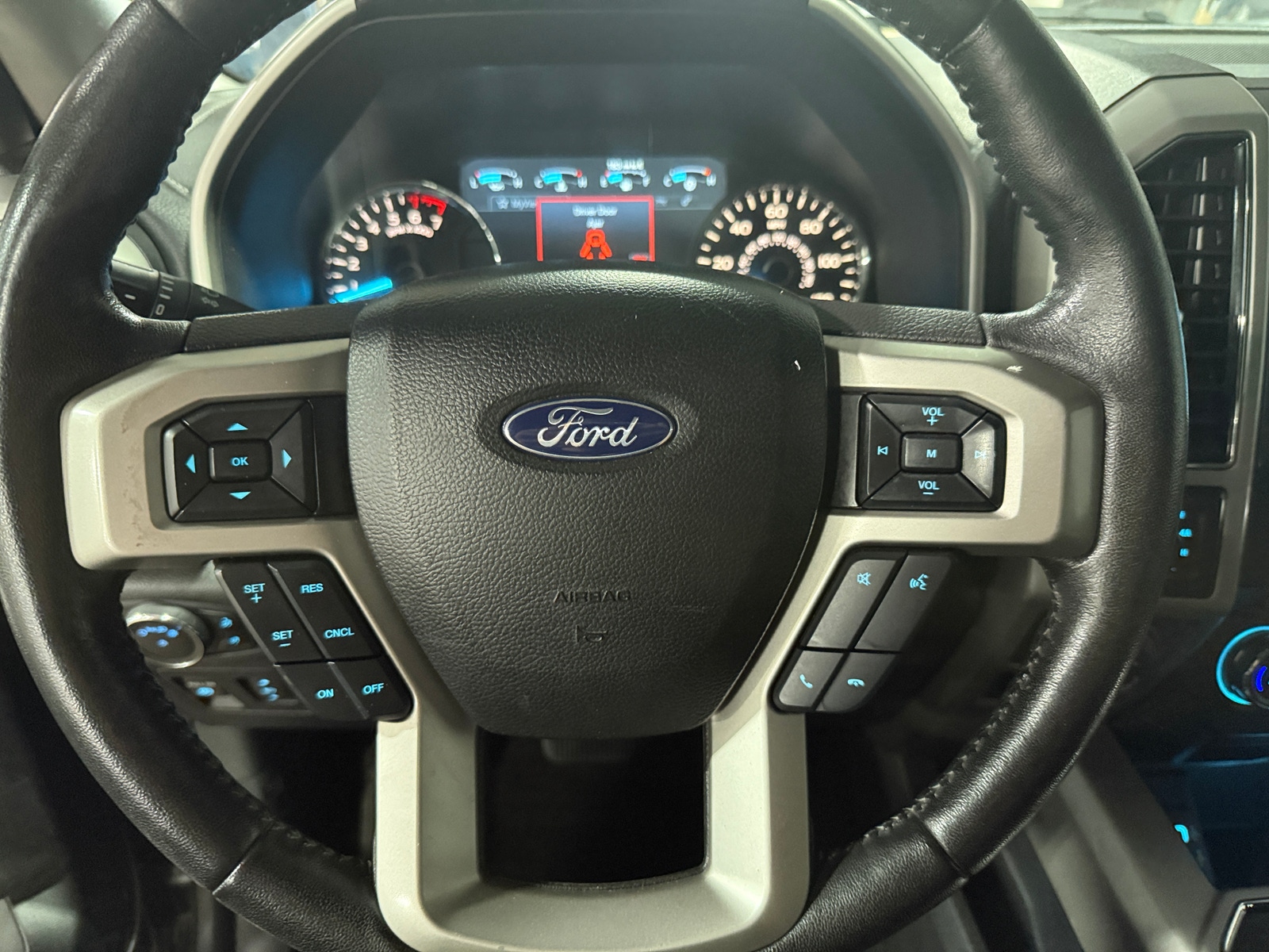 Thumbnail: 2018 Ford Econoline - 4