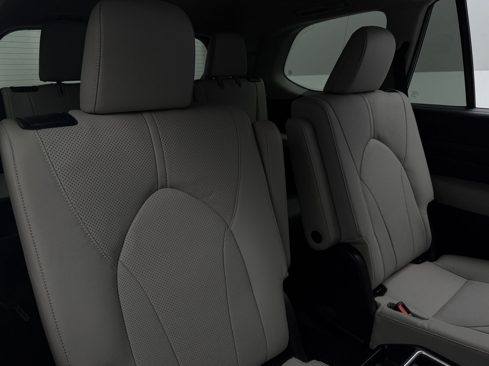 Thumbnail: 2026 Toyota Grand Highlander - 5