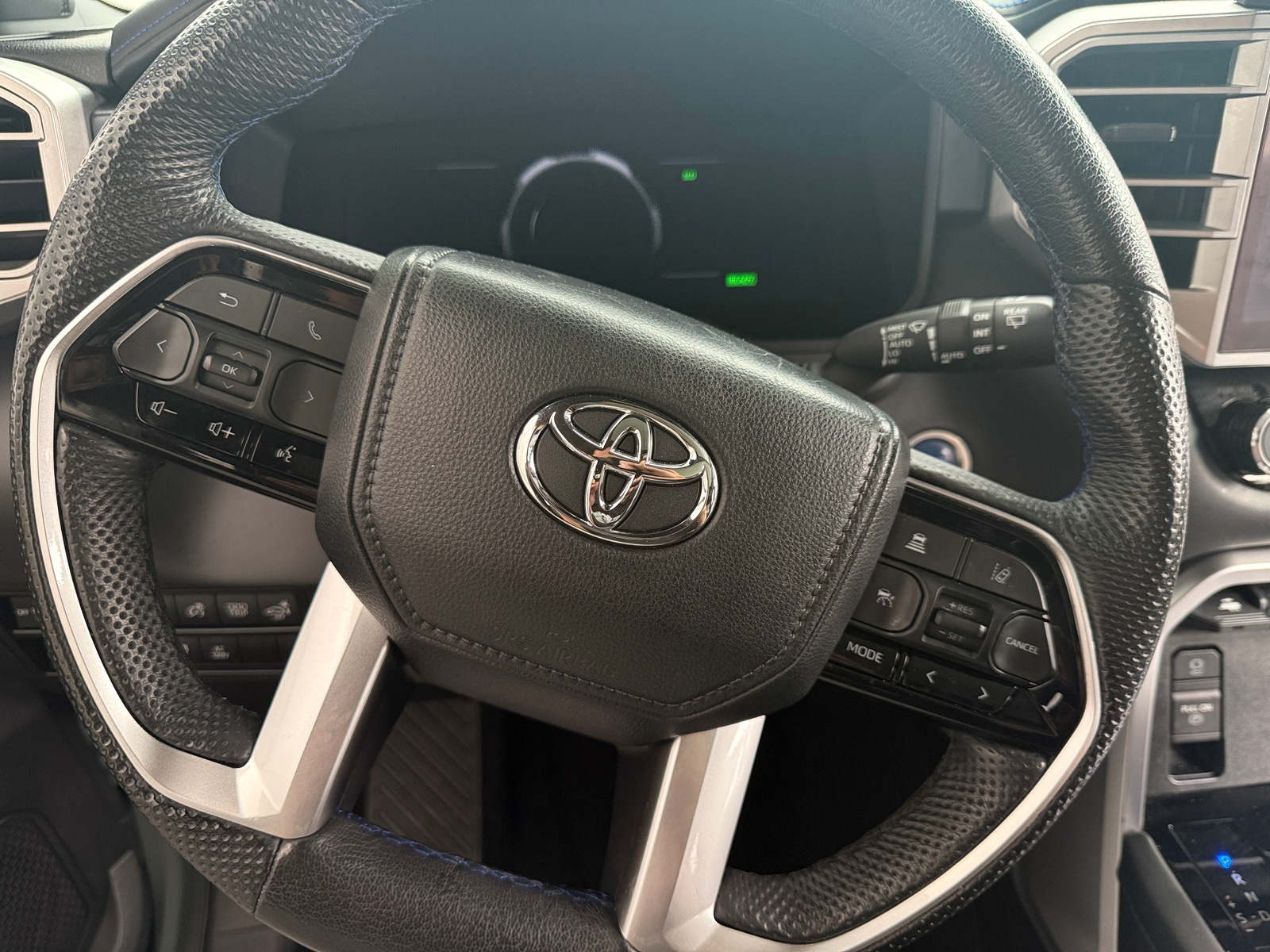 Thumbnail: 2024 Toyota Sequoia - 4
