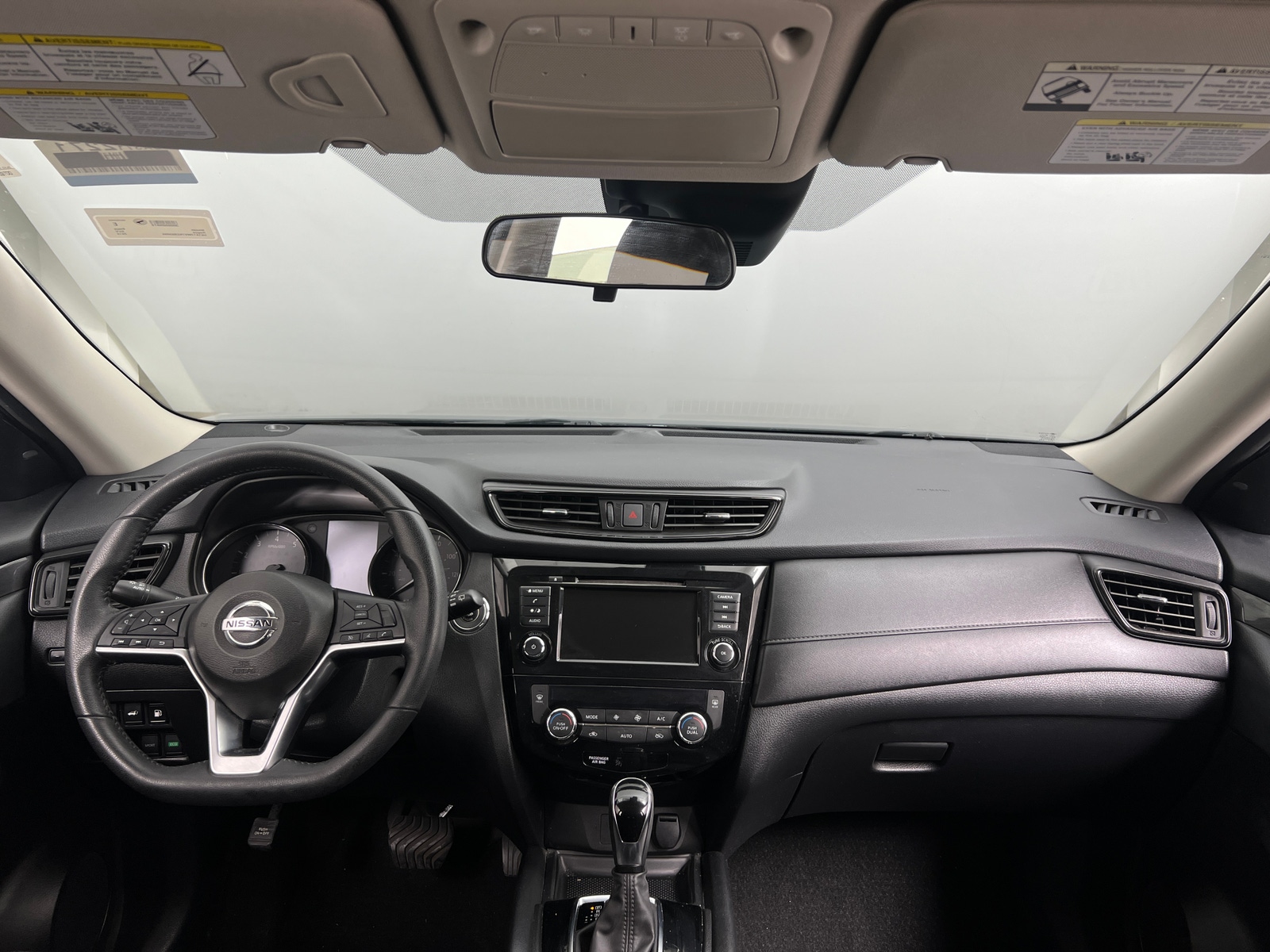 Thumbnail: 2019 Nissan Rogue - 3