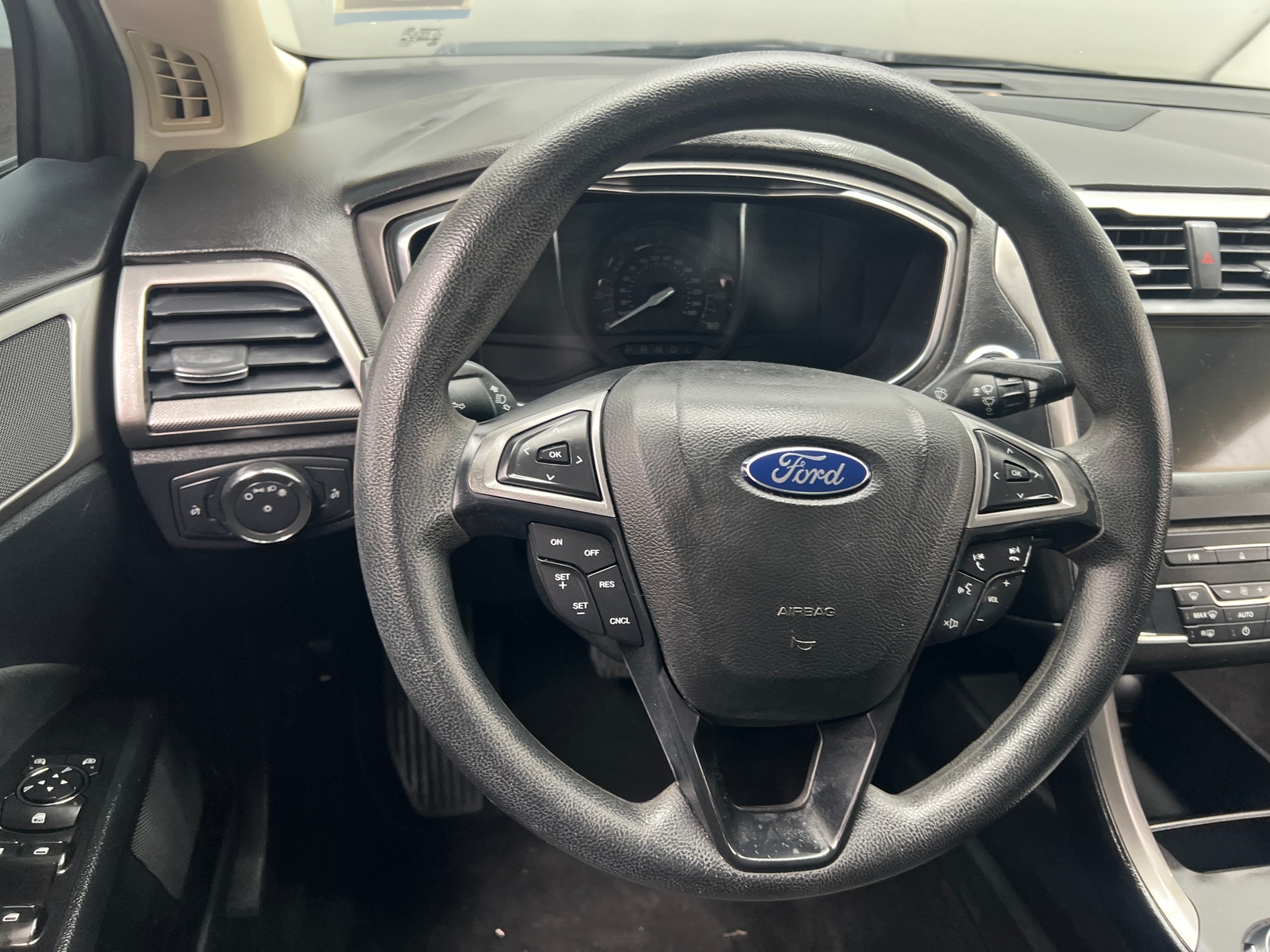 Thumbnail: 2017 Ford Fusion - 5