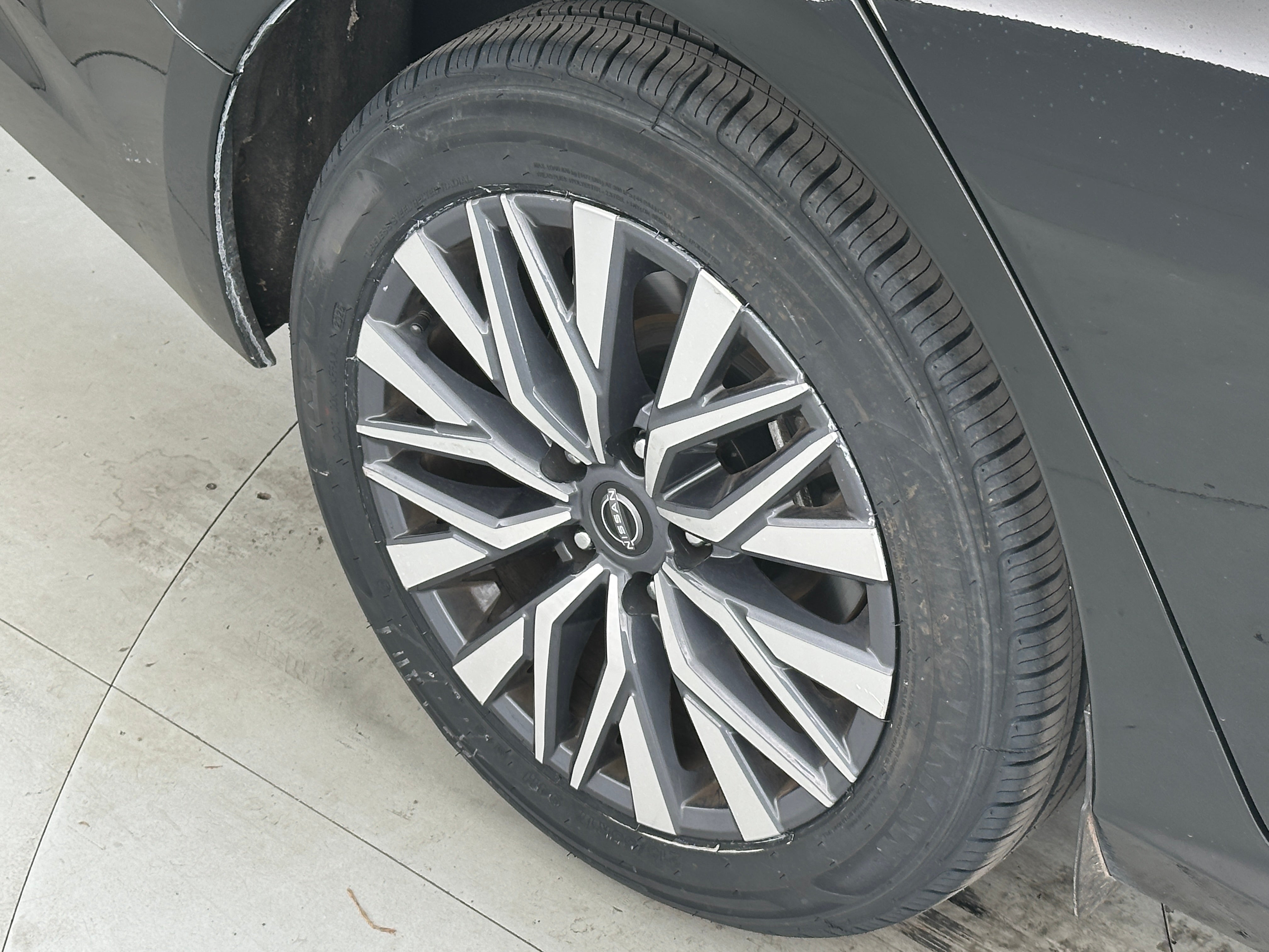 2025 Nissan Altima SV - Photo 22