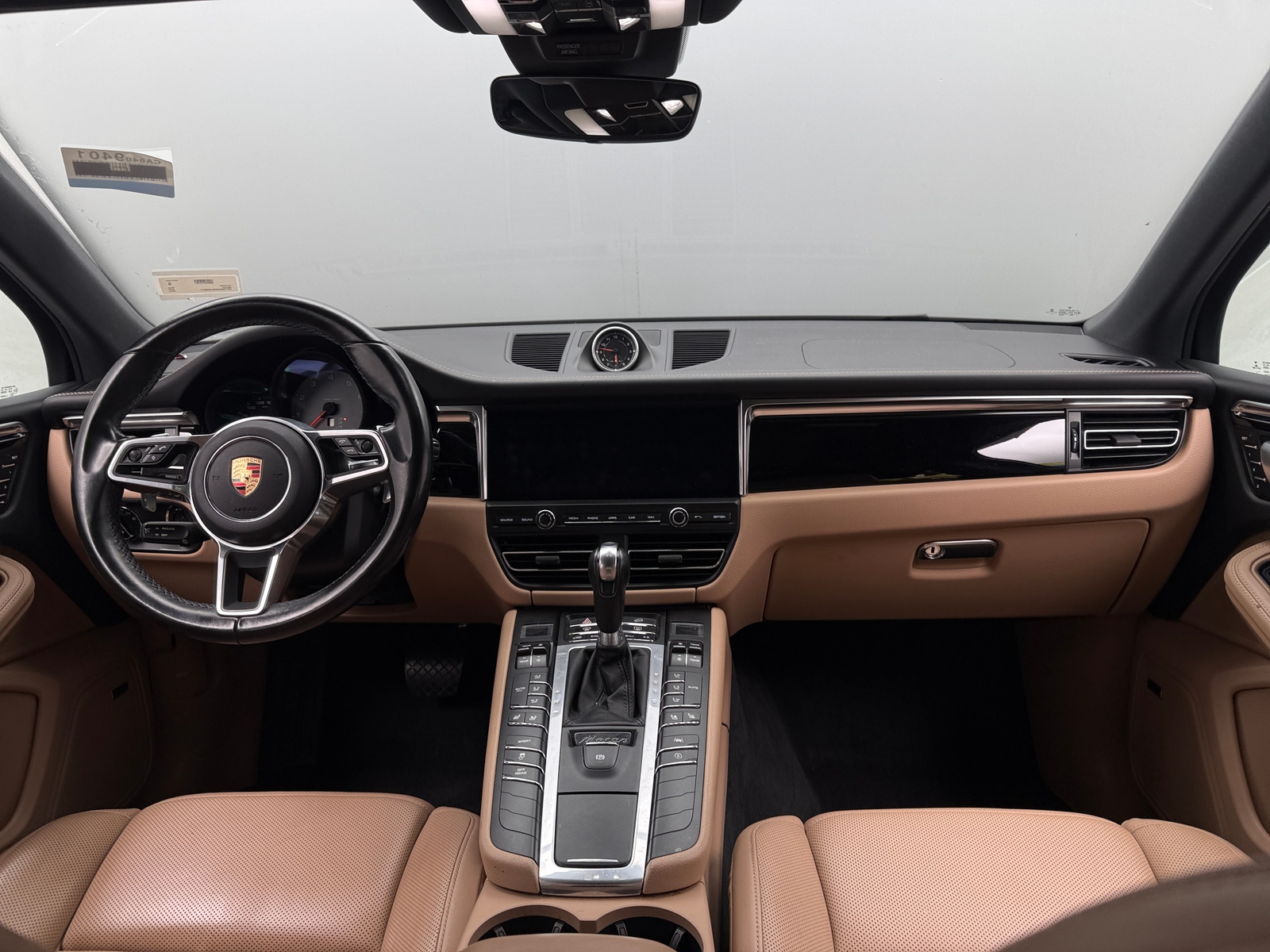 Thumbnail: 2019 Porsche Macan - 3