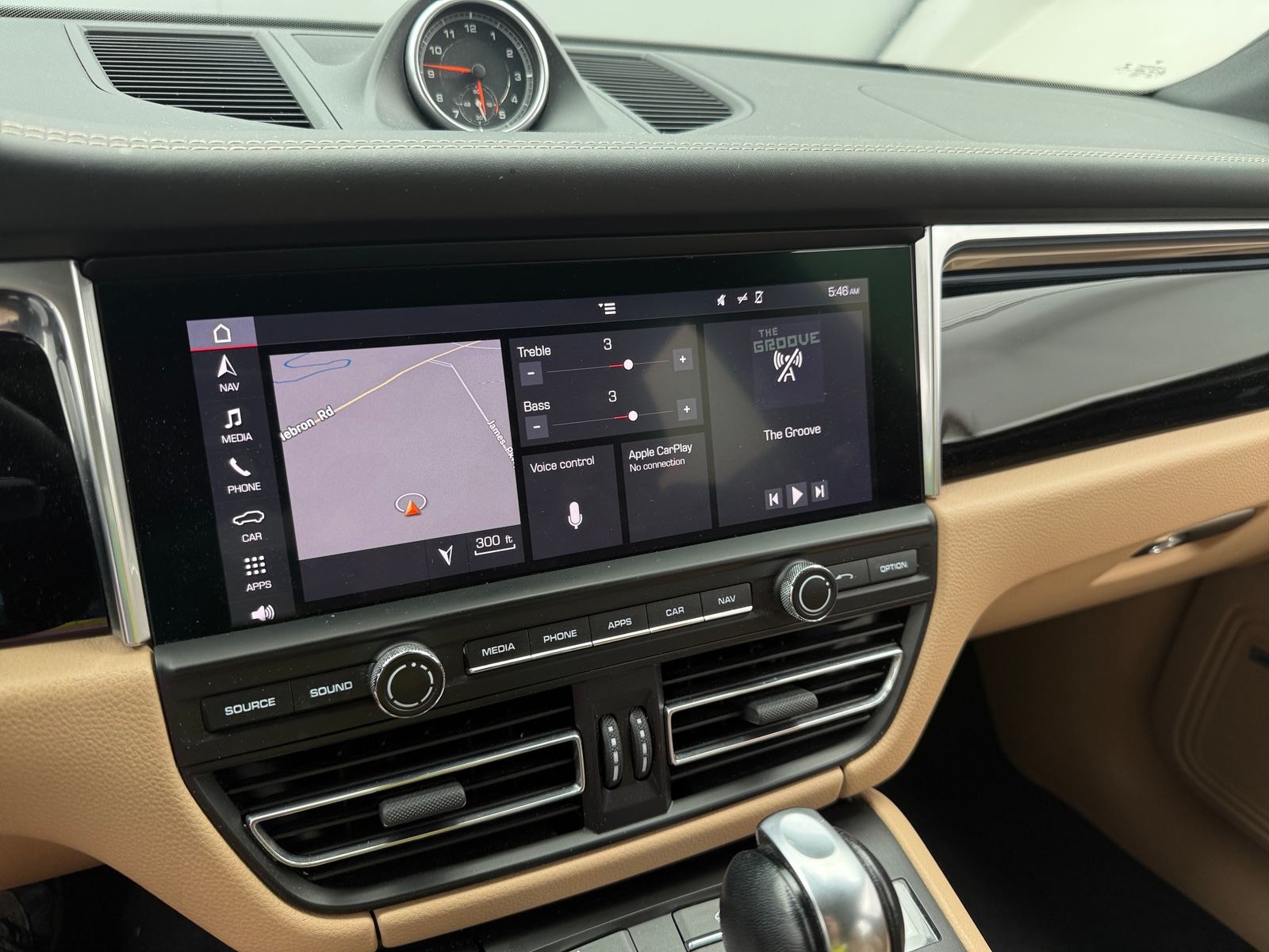 Thumbnail: 2019 Porsche Macan - 4