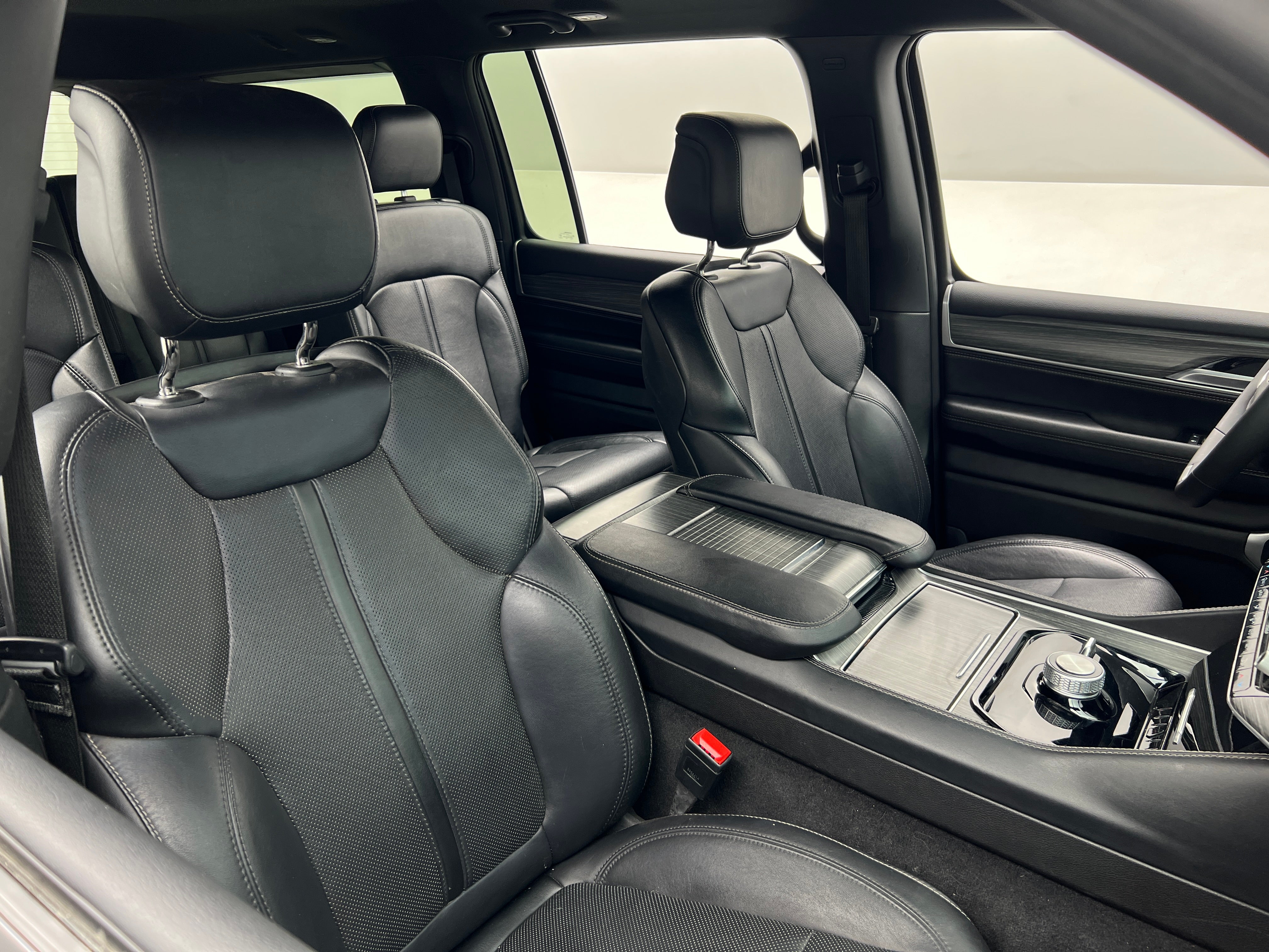 2024 Jeep Wagoneer