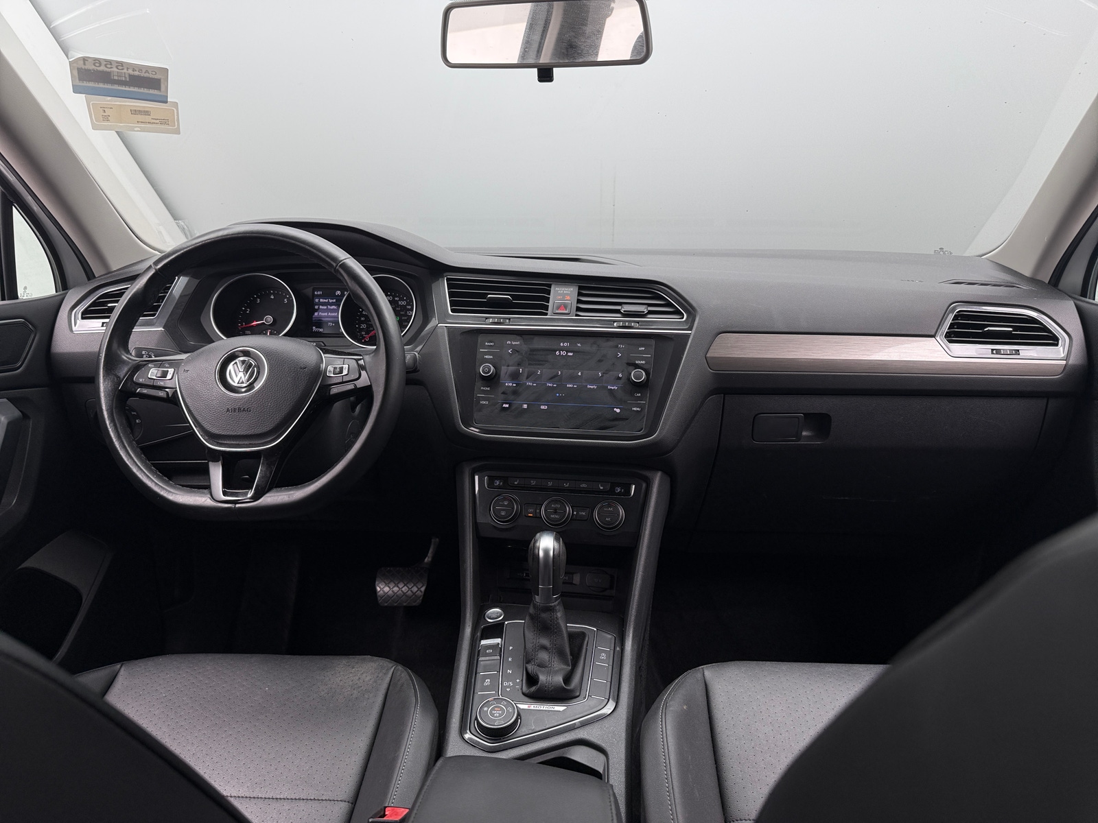 Thumbnail: 2018 Volkswagen Tiguan - 2