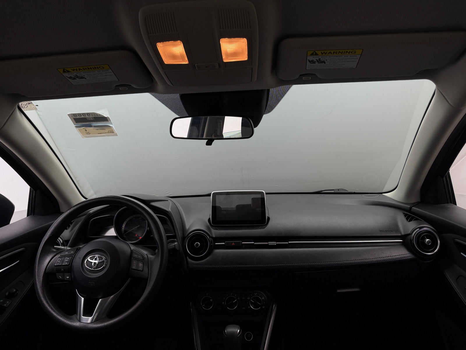 Thumbnail: 2018 Toyota Yaris iA - 3