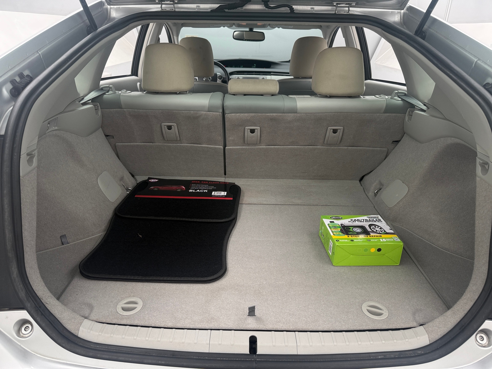Thumbnail: 2013 Toyota Prius - 7
