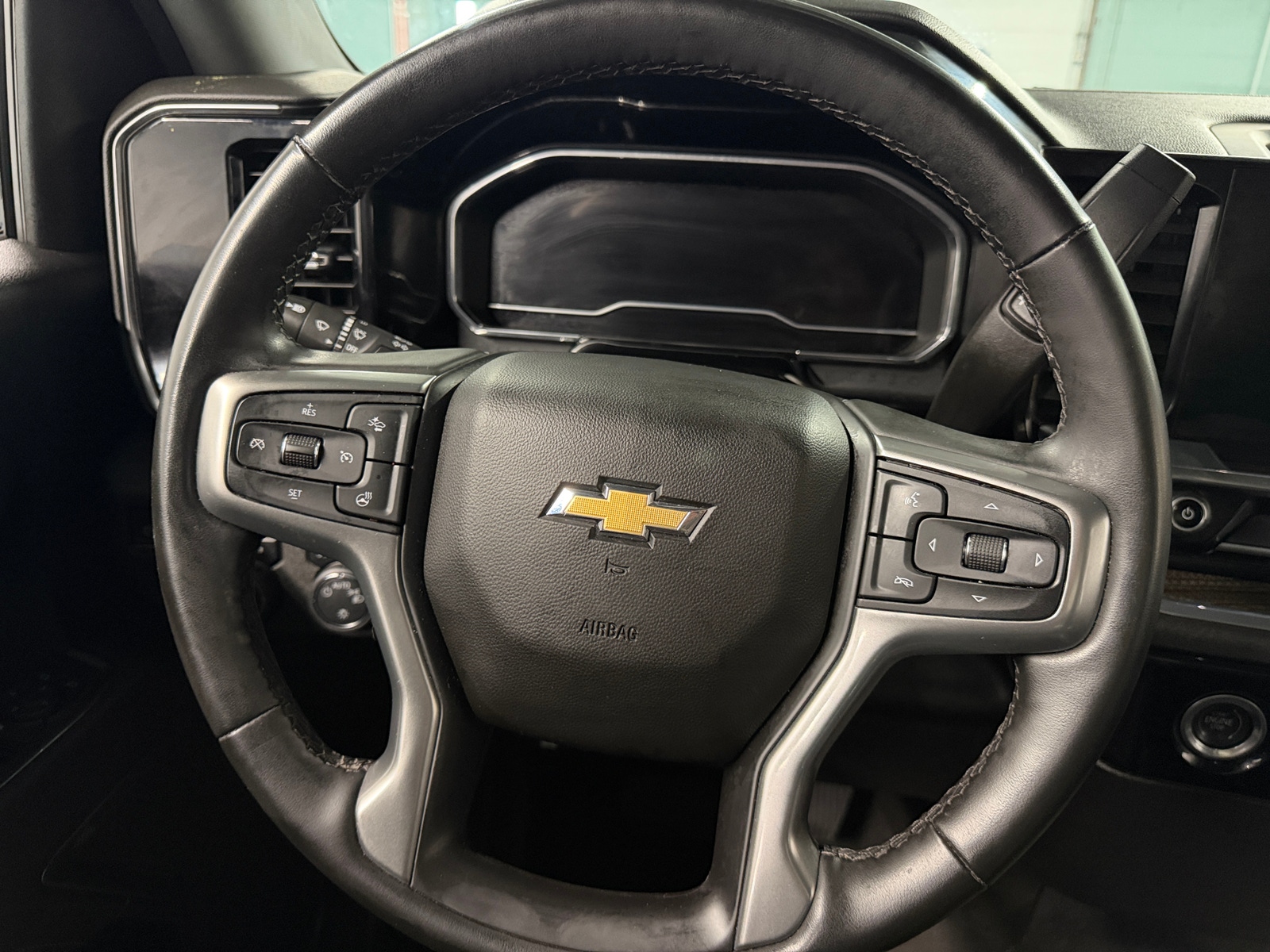Thumbnail: 2024 Chevrolet Silverado 1500 - 5