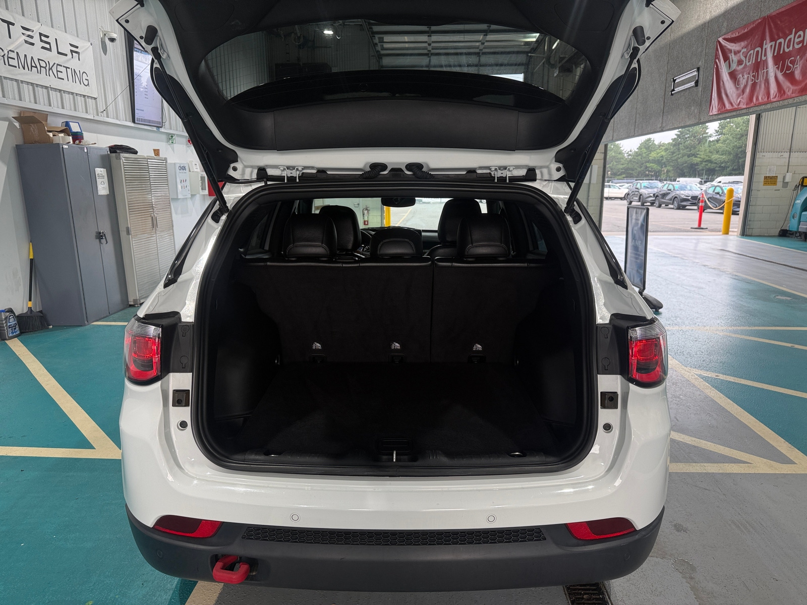 Thumbnail: 2023 Jeep Compass - 6