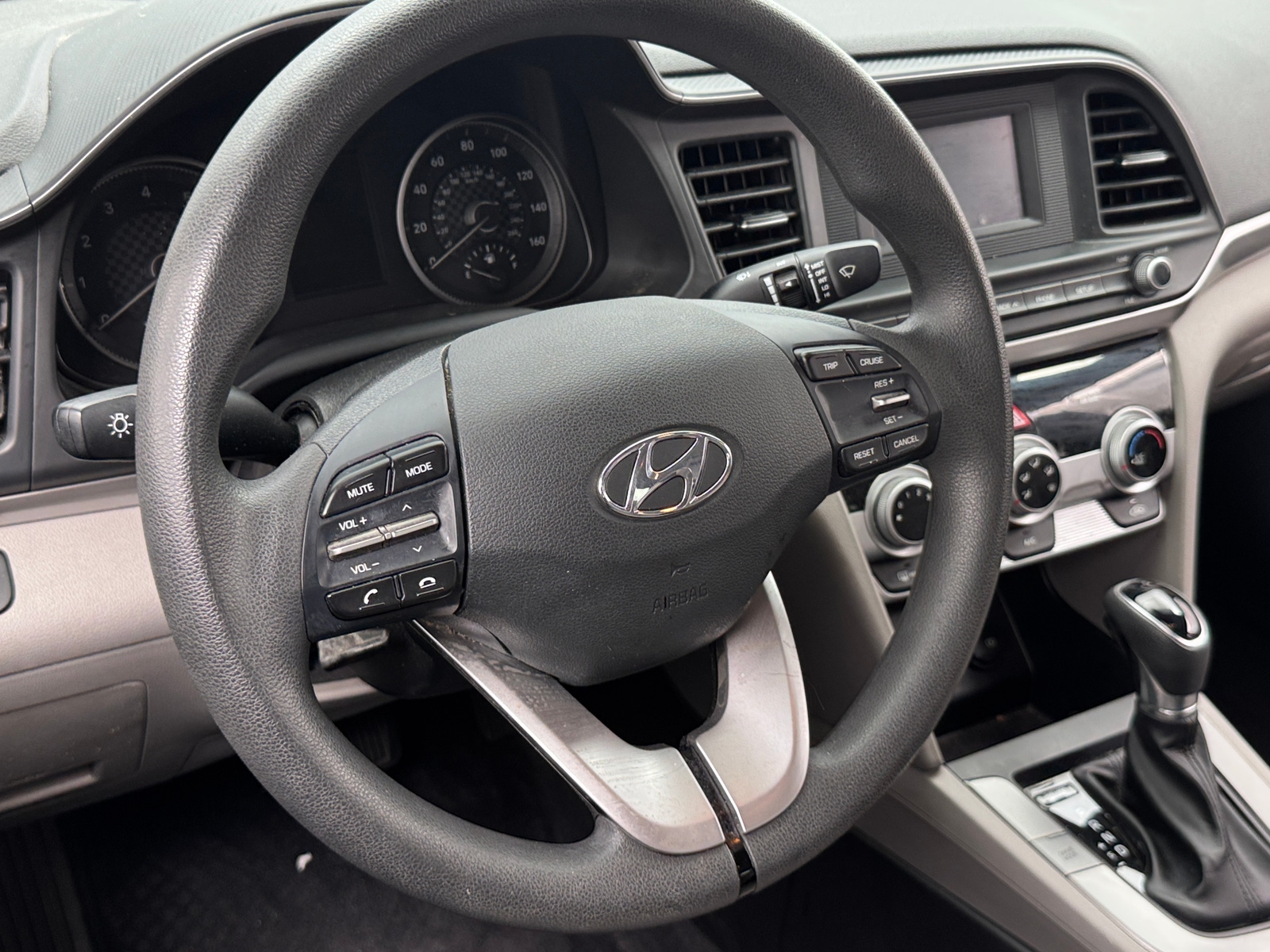 Thumbnail: 2019 Hyundai Elantra - 5