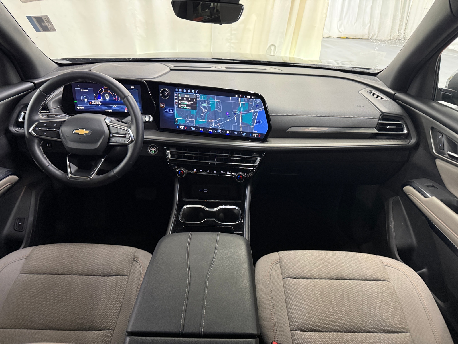 Thumbnail: 2026 Chevrolet Traverse - 3