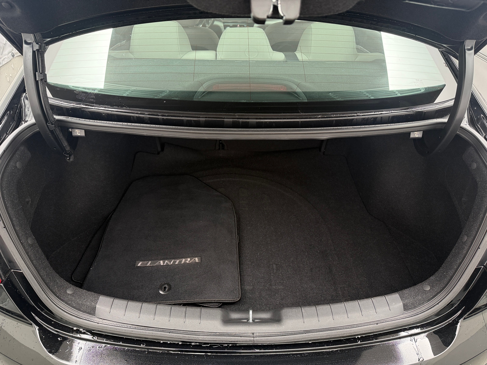 Thumbnail: 2019 Hyundai Elantra - 6