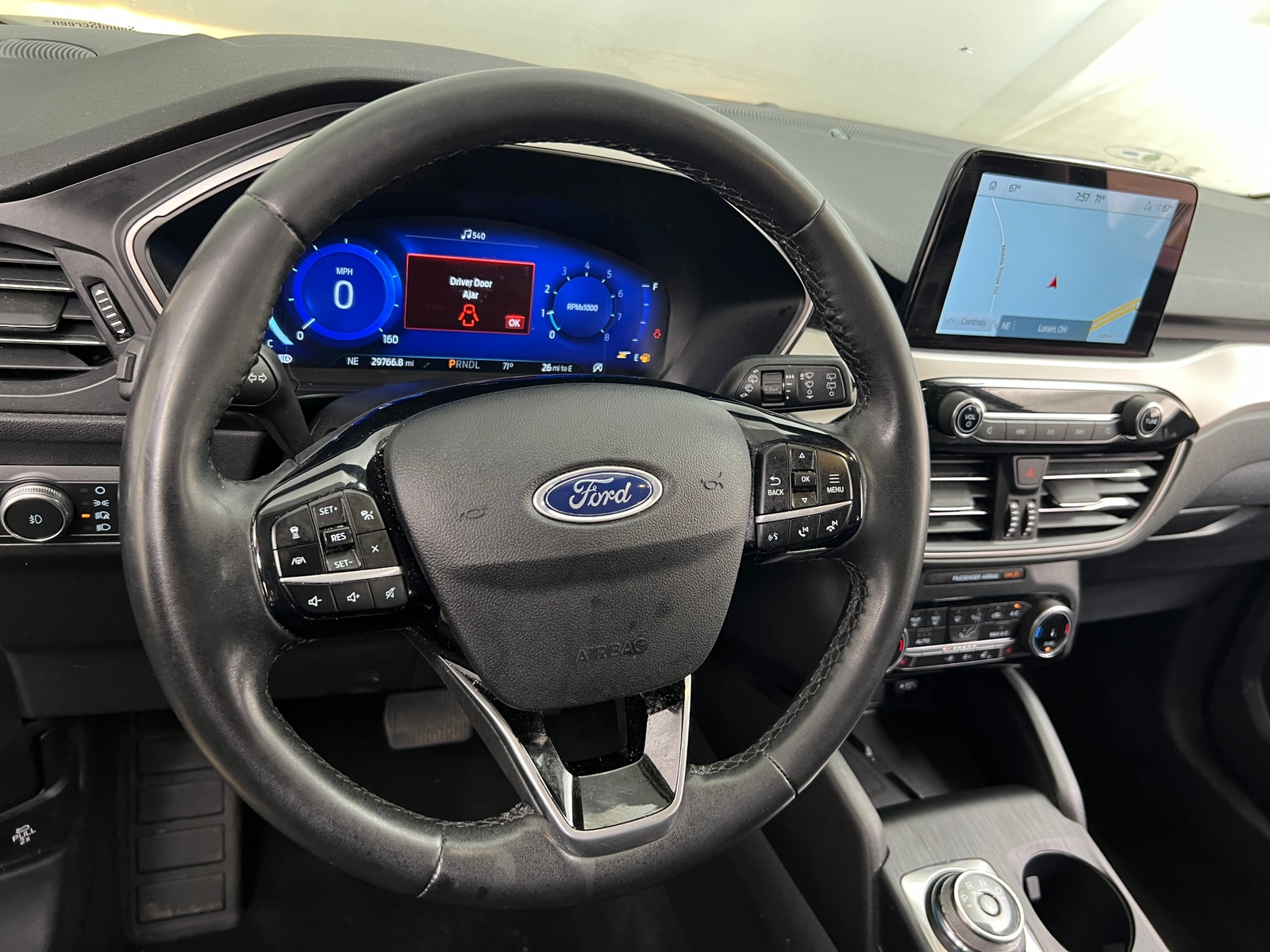 Thumbnail: 2022 Ford Escape - 4