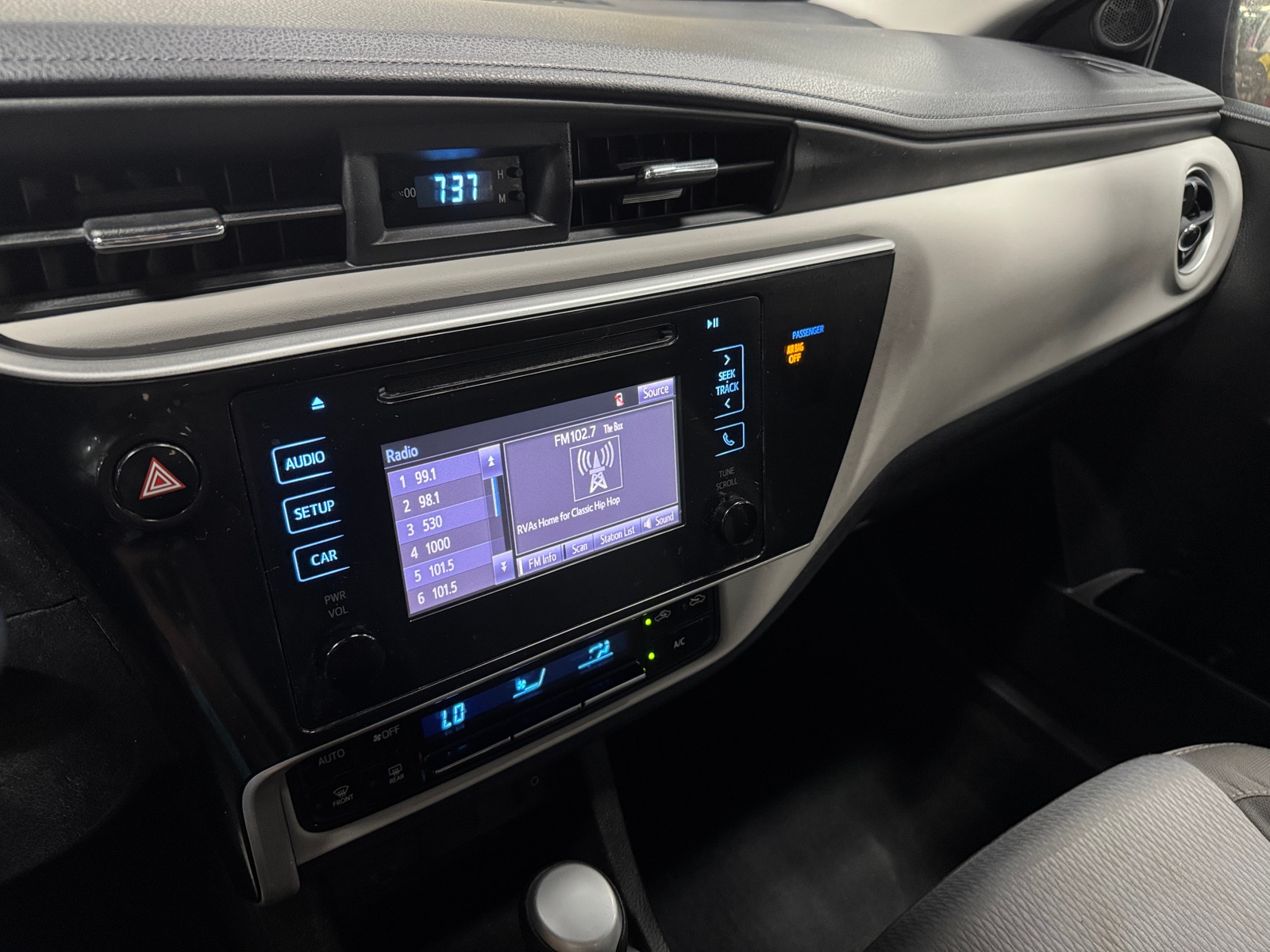 Thumbnail: 2018 Toyota Corolla - 4