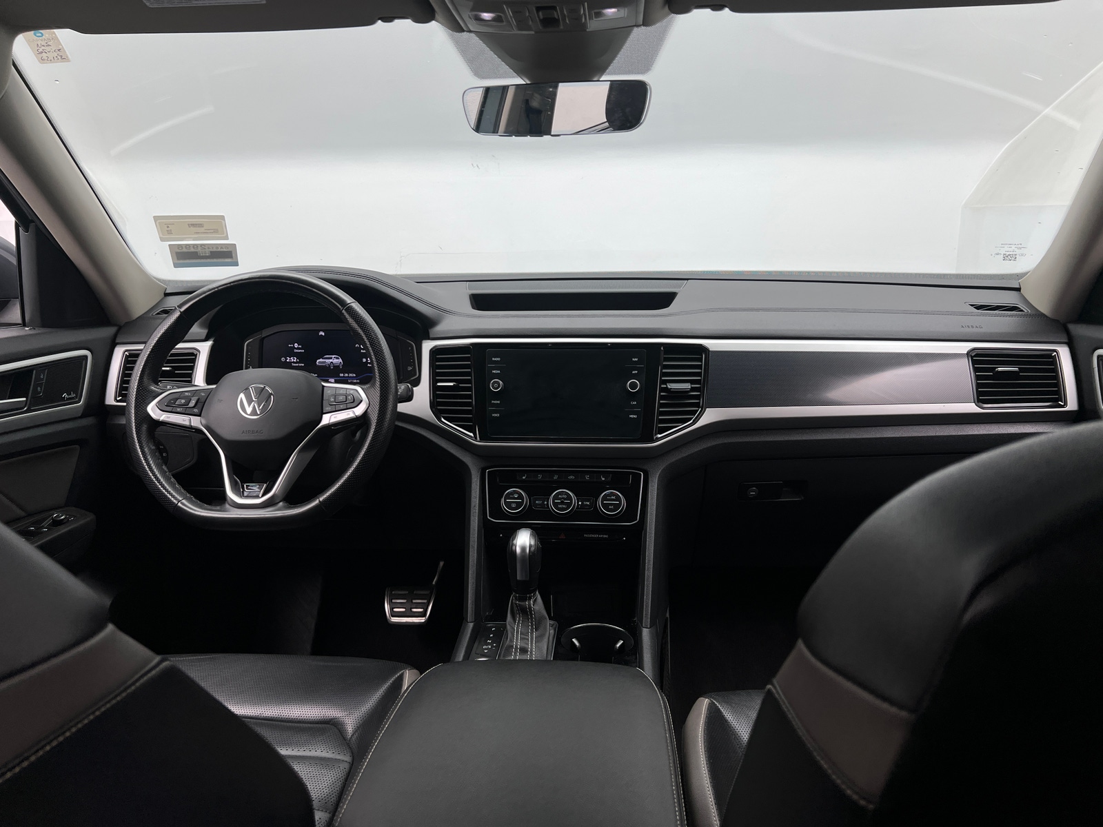 Thumbnail: 2022 Volkswagen Atlas - 2