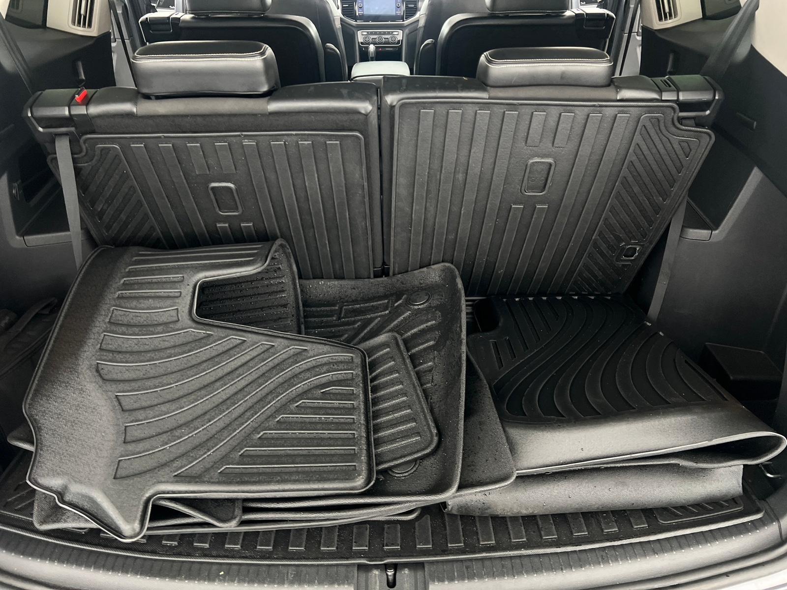 Thumbnail: 2022 Volkswagen Atlas - 6