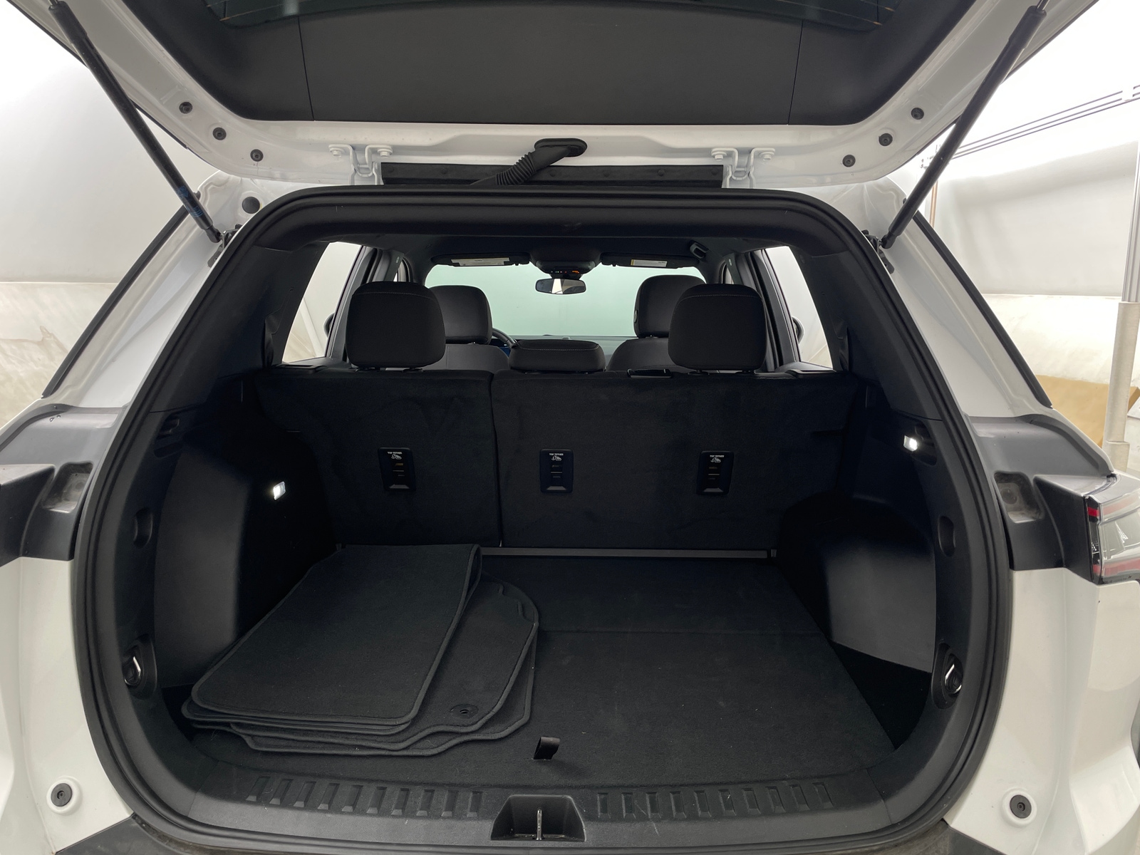Thumbnail: 2026 Chevrolet Equinox - 6