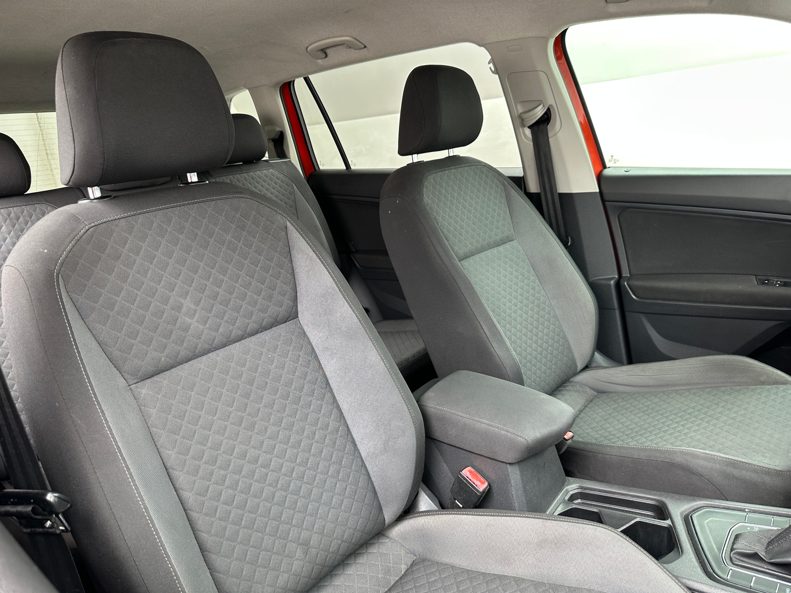 Thumbnail: 2019 Volkswagen Tiguan - 2