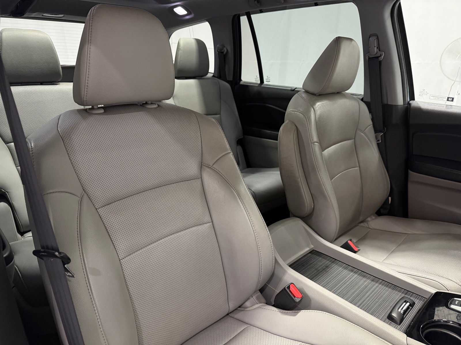 Thumbnail: 2016 Honda Pilot - 2
