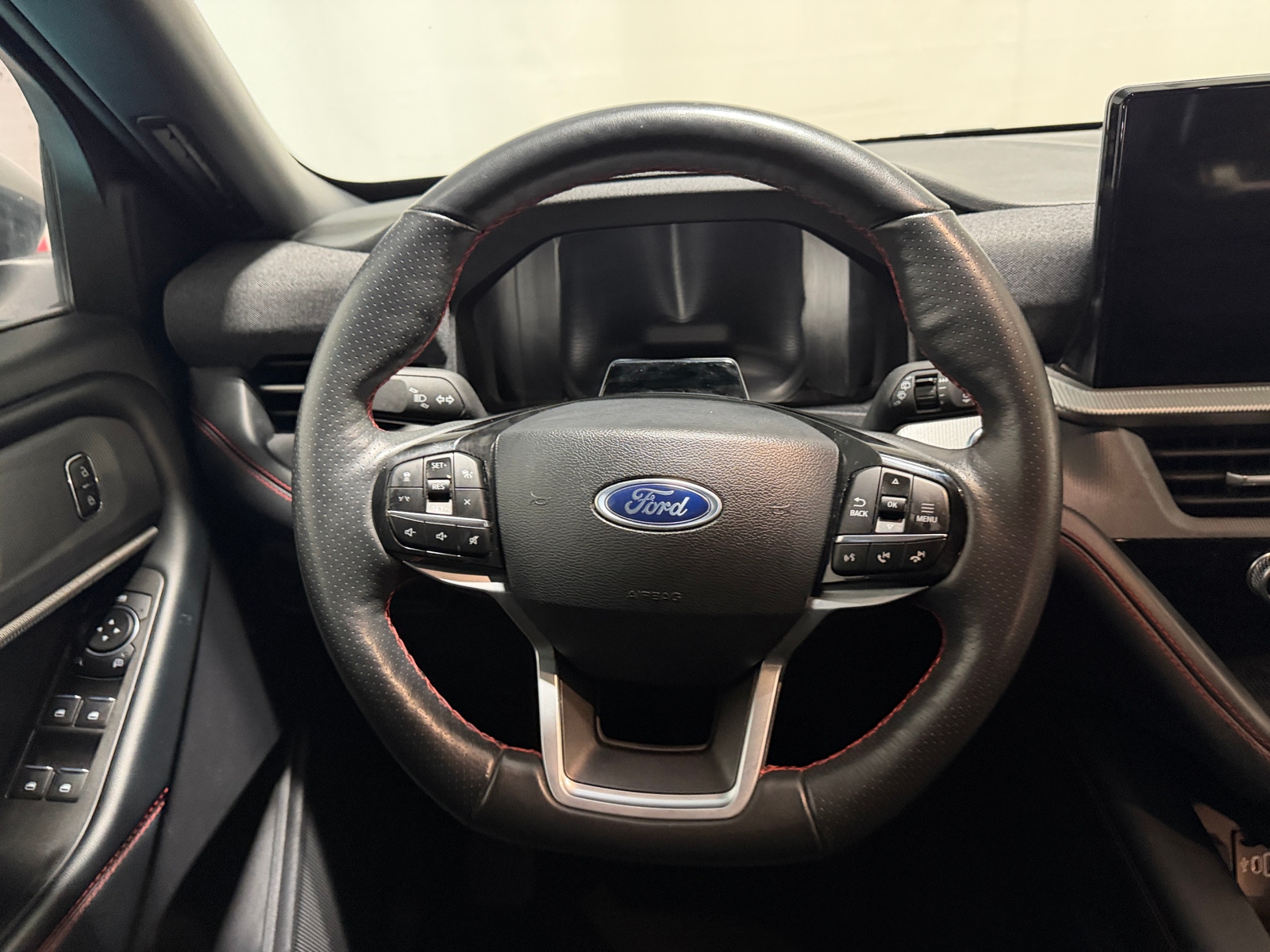 Thumbnail: 2025 Ford Explorer - 4