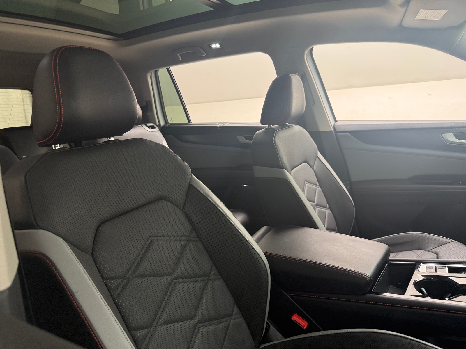 Thumbnail: 2024 Volkswagen Atlas - 2