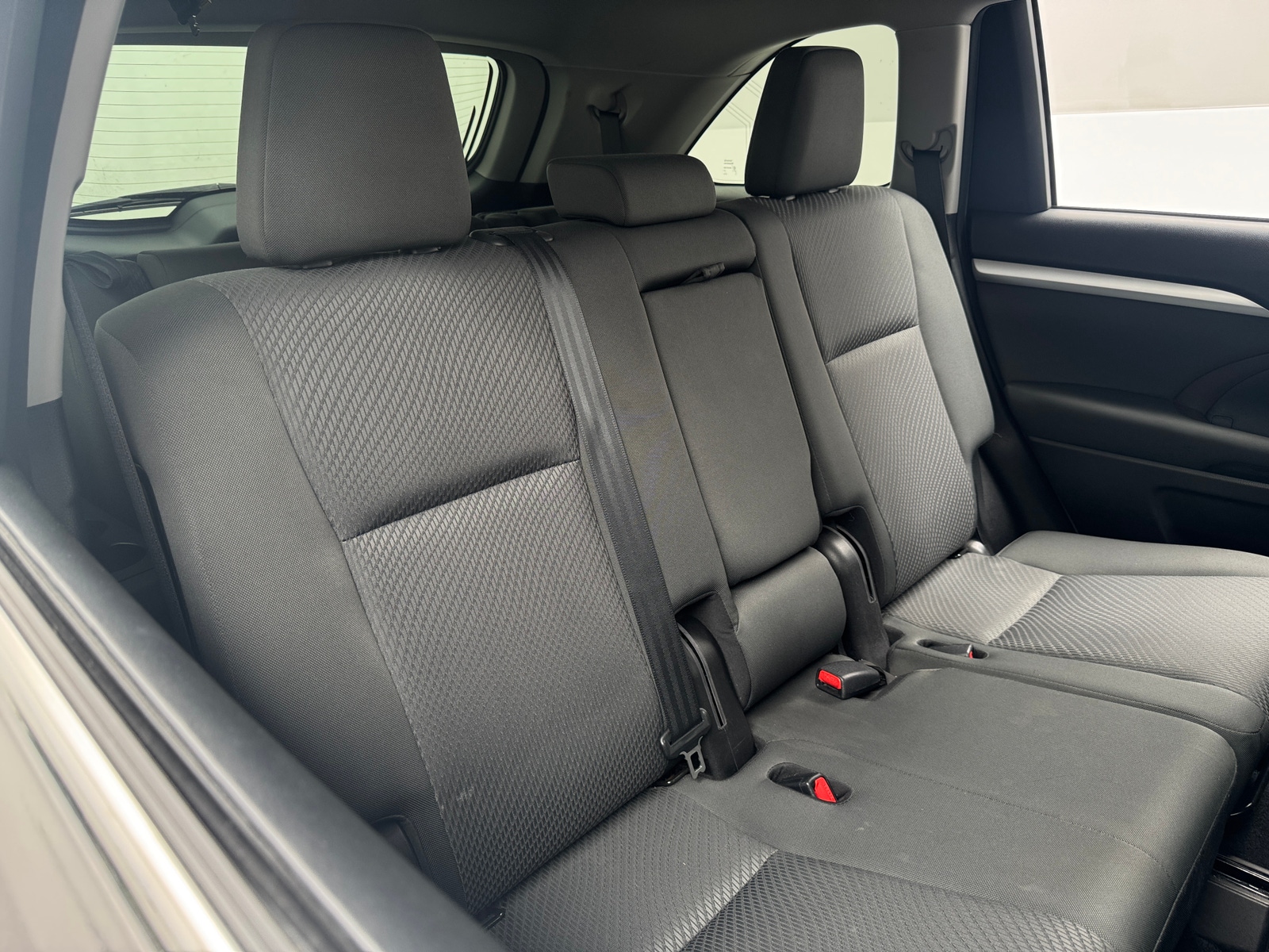 Thumbnail: 2017 Toyota Highlander - 6