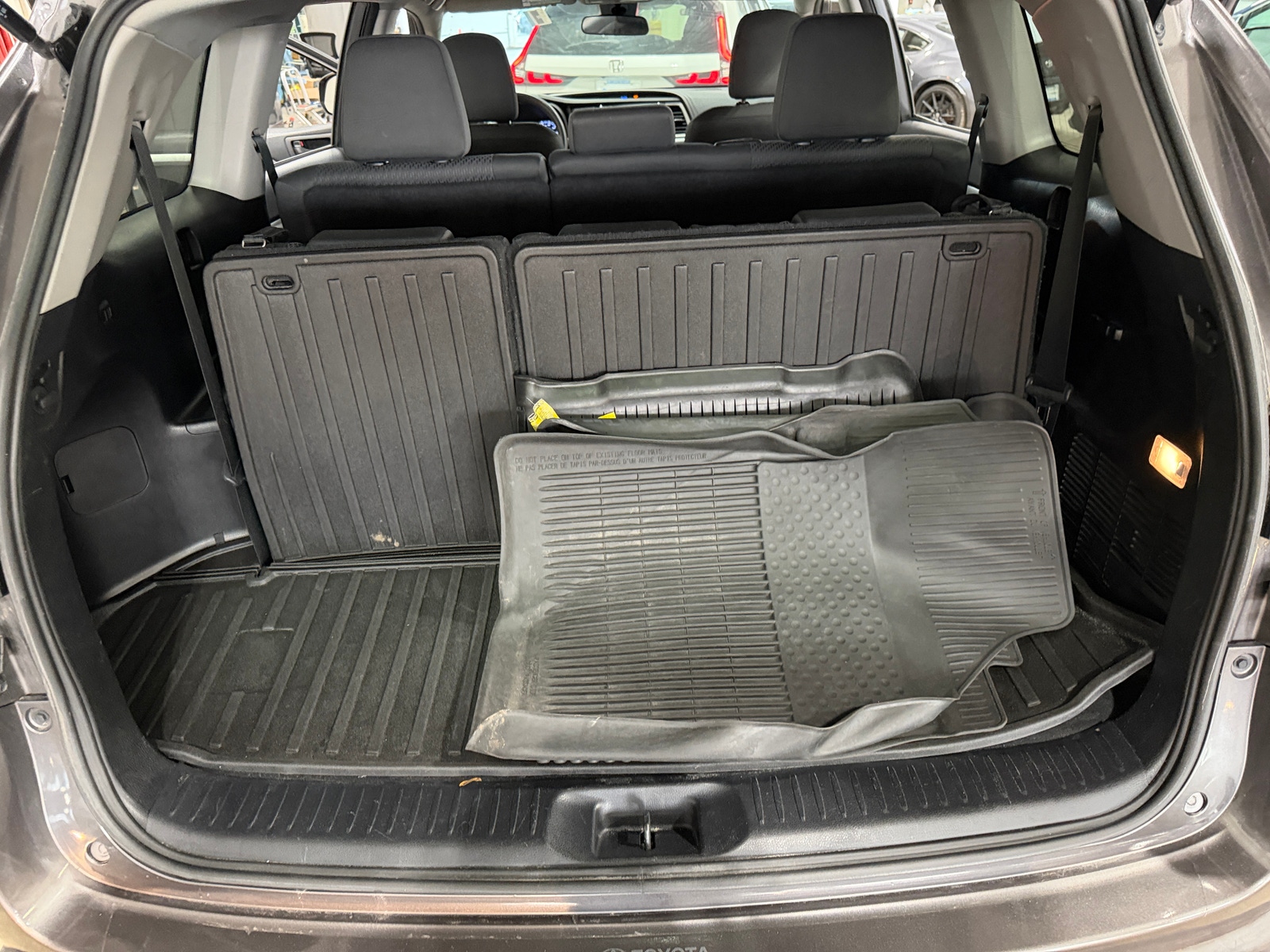 Thumbnail: 2017 Toyota Highlander - 7