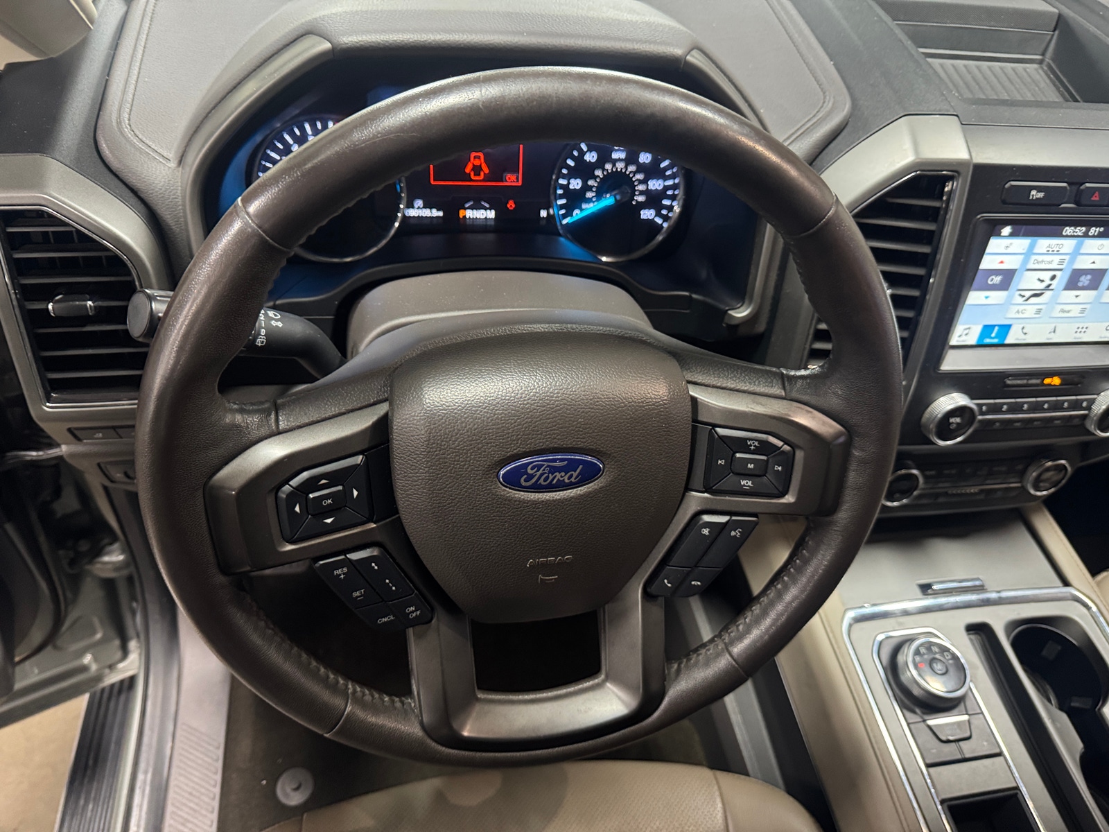 Thumbnail: 2019 Ford Expedition - 4