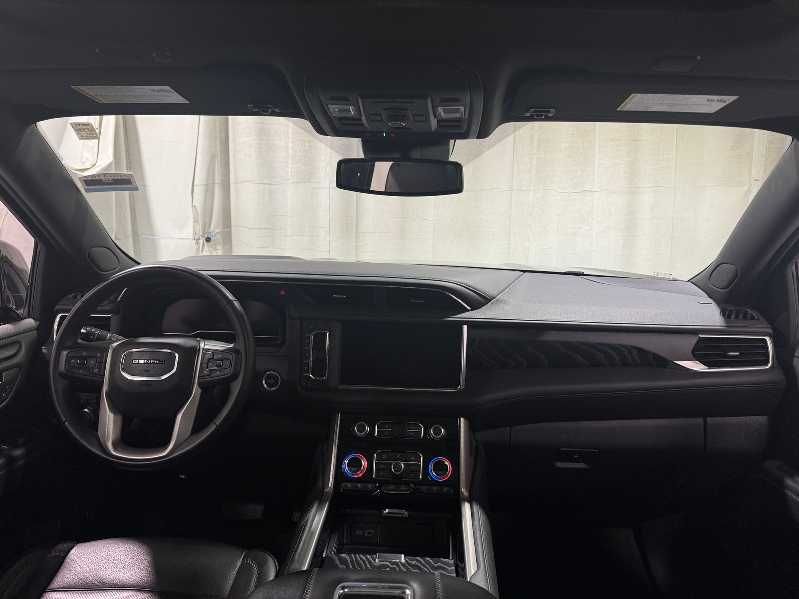 Thumbnail: 2023 GMC Yukon - 2