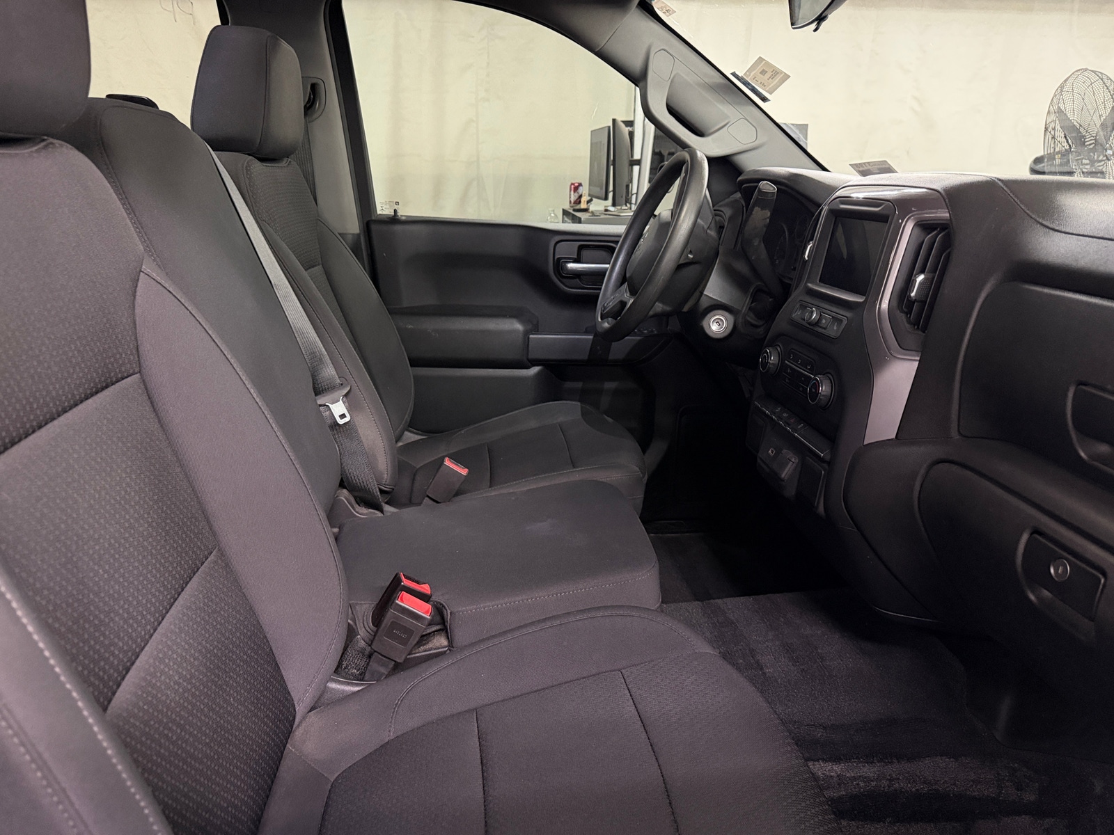 Thumbnail: 2020 Chevrolet Silverado 1500 - 2