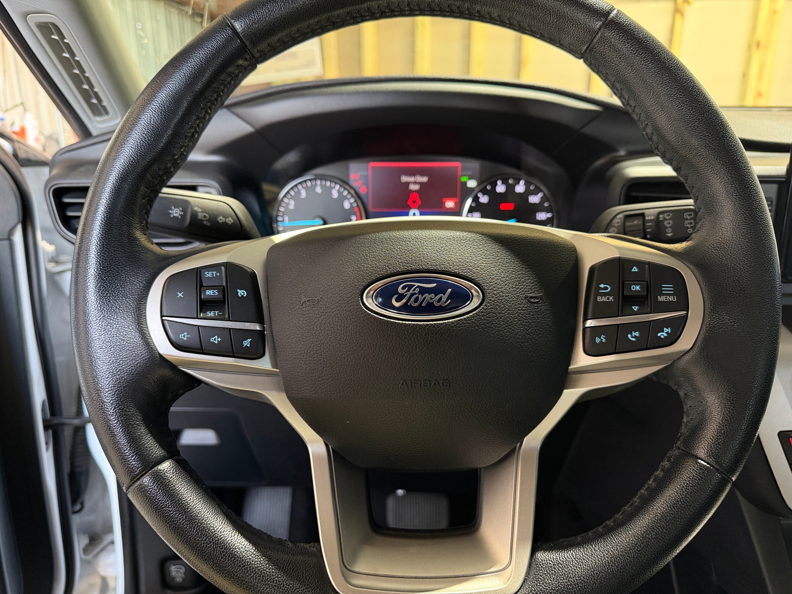 Thumbnail: 2021 Ford Explorer - 5